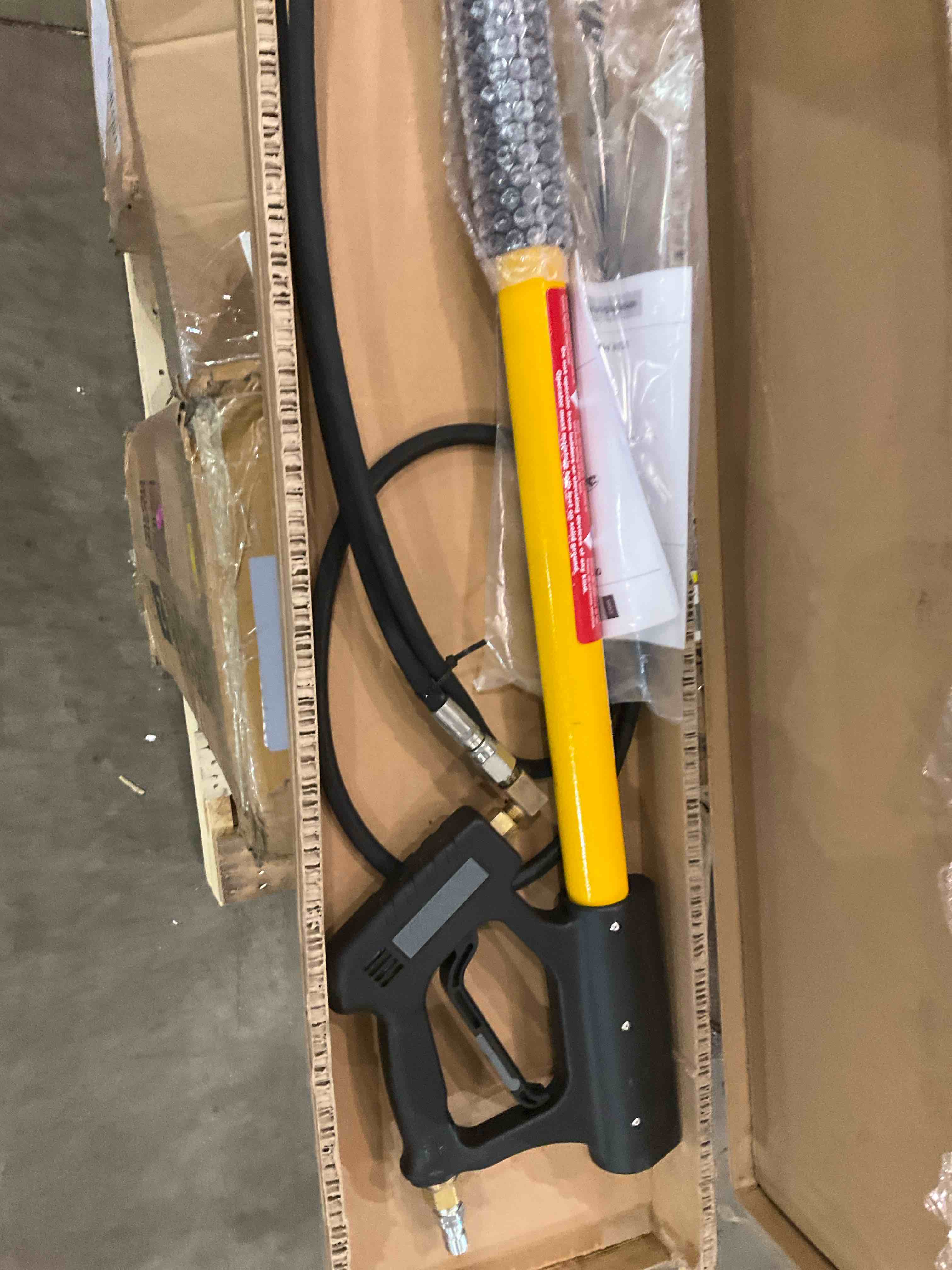 https://s3.amazonaws.com/lotting-images-prod/BargainHunt/BHL00082050_1708090150300.jpeg