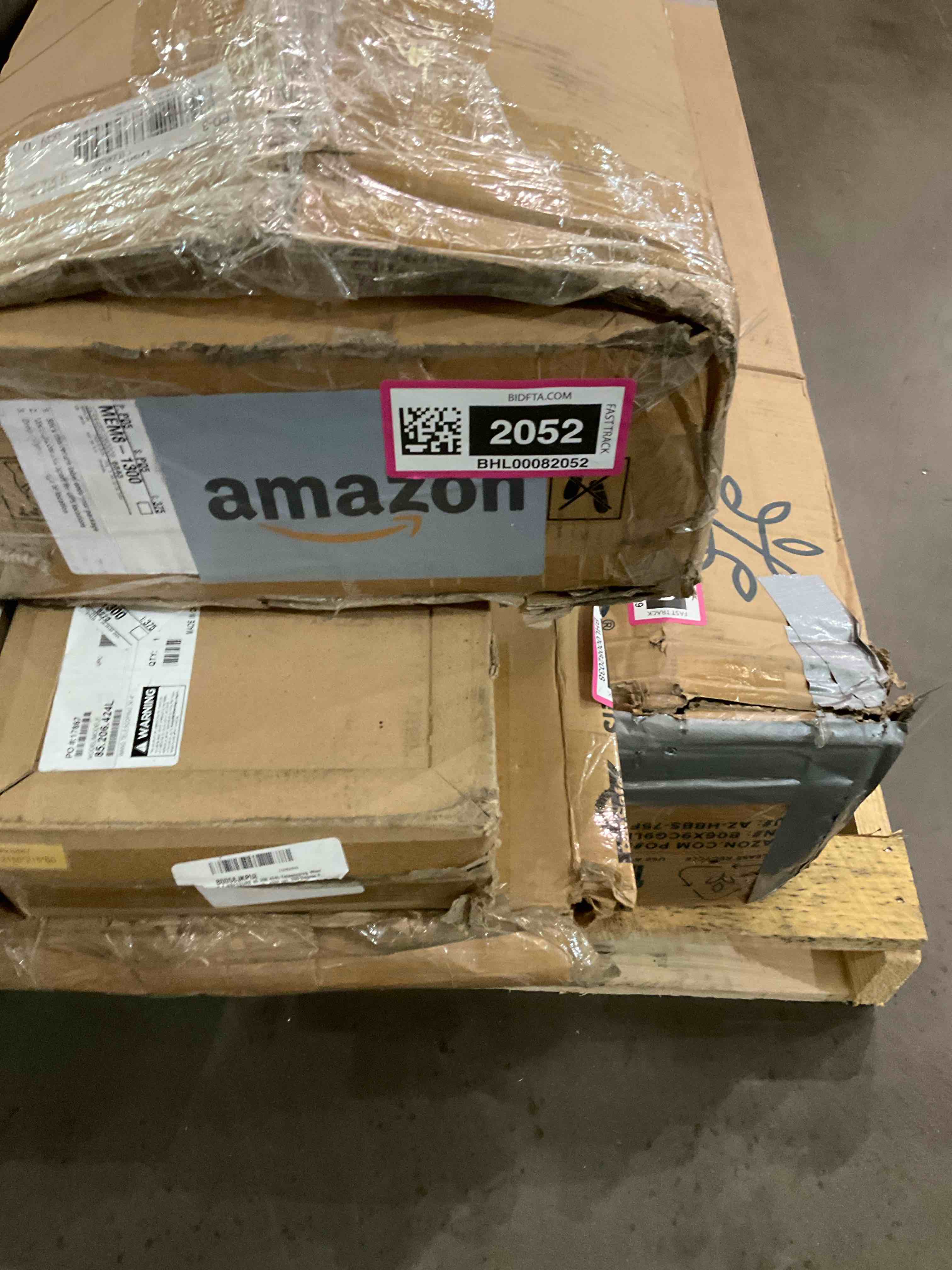 https://s3.amazonaws.com/lotting-images-prod/BargainHunt/BHL00082052_1708090807833.jpeg