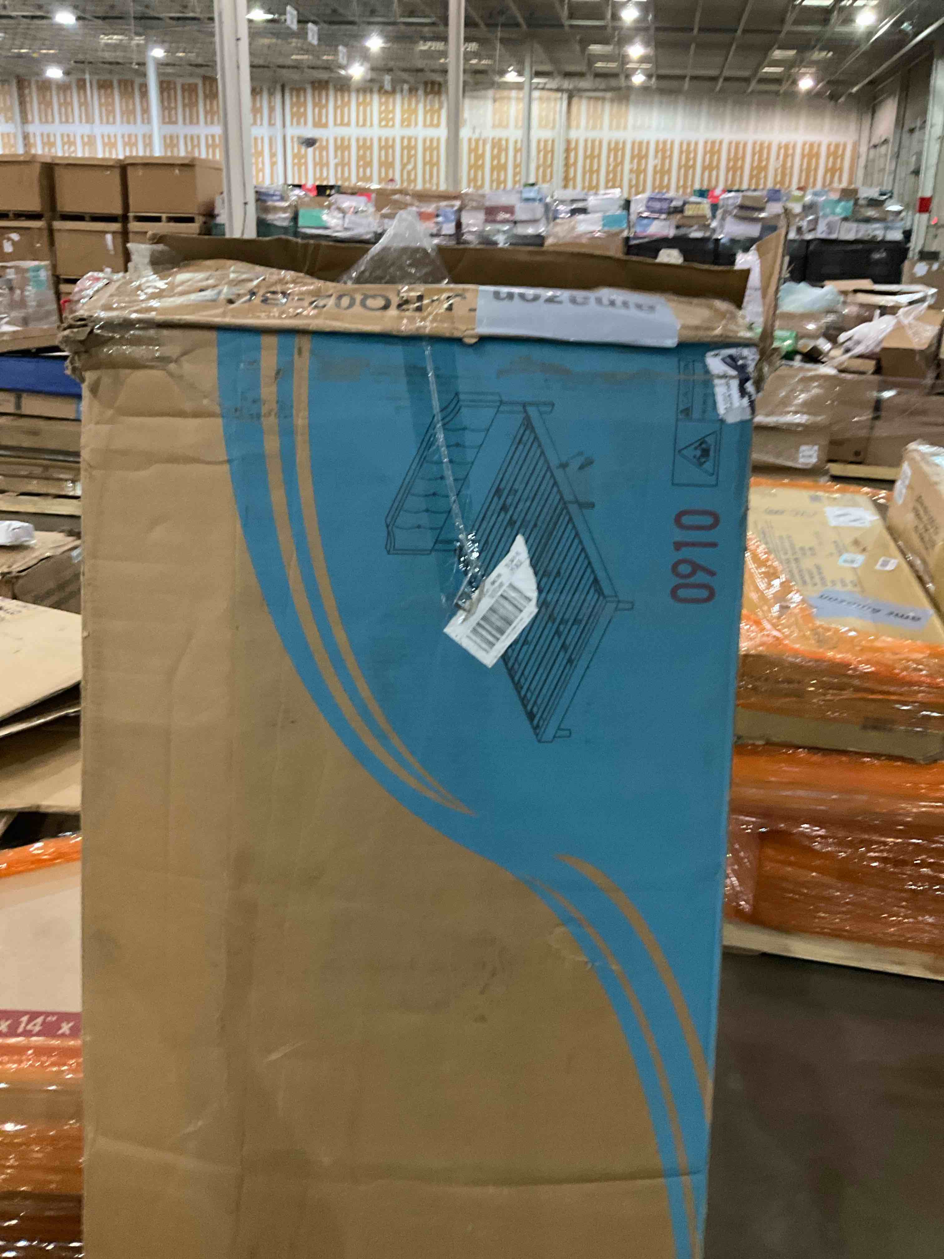 https://s3.amazonaws.com/lotting-images-prod/BargainHunt/BHL00082054_1708091326115.jpeg