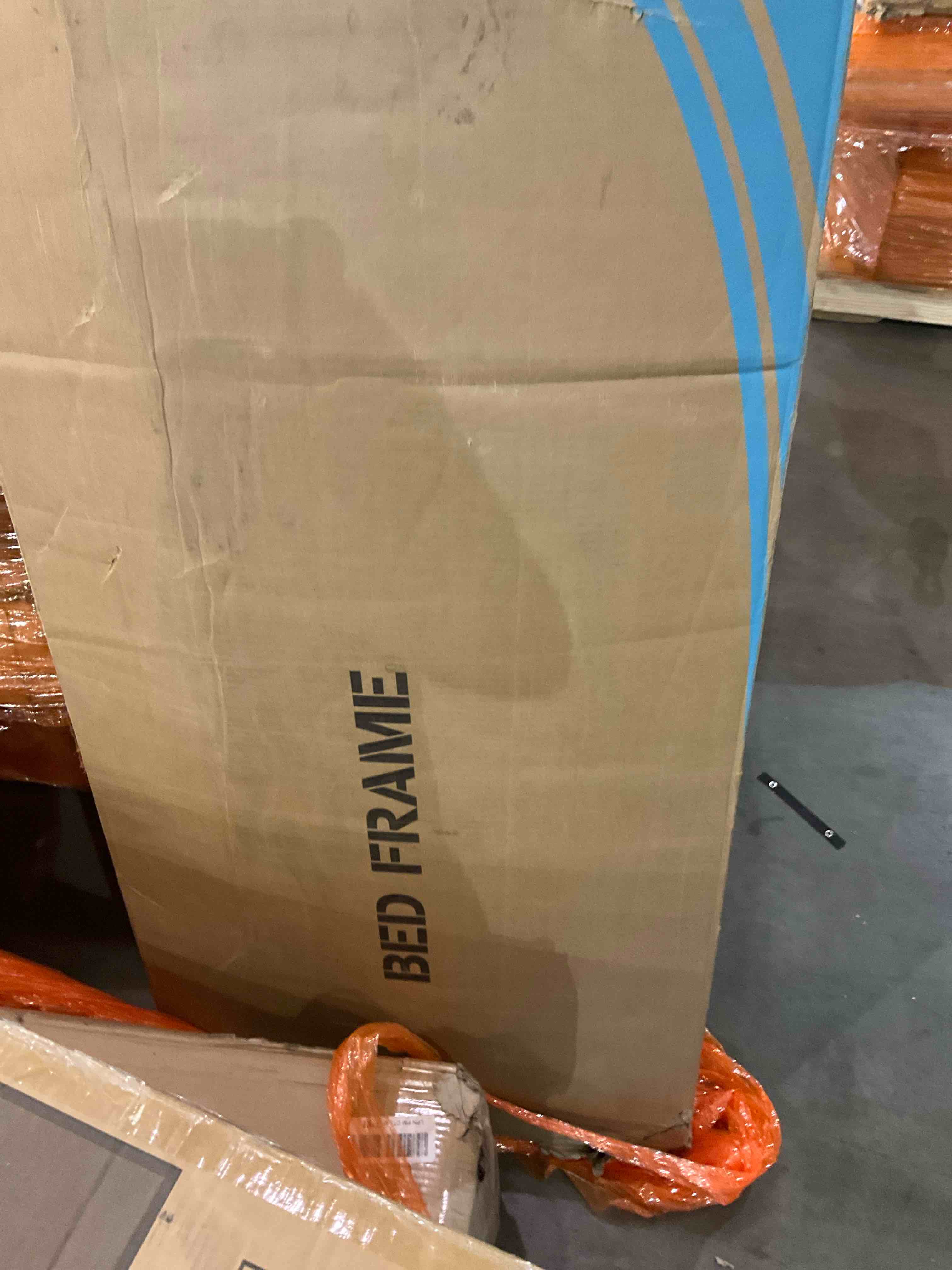 https://s3.amazonaws.com/lotting-images-prod/BargainHunt/BHL00082054_1708091330013.jpeg