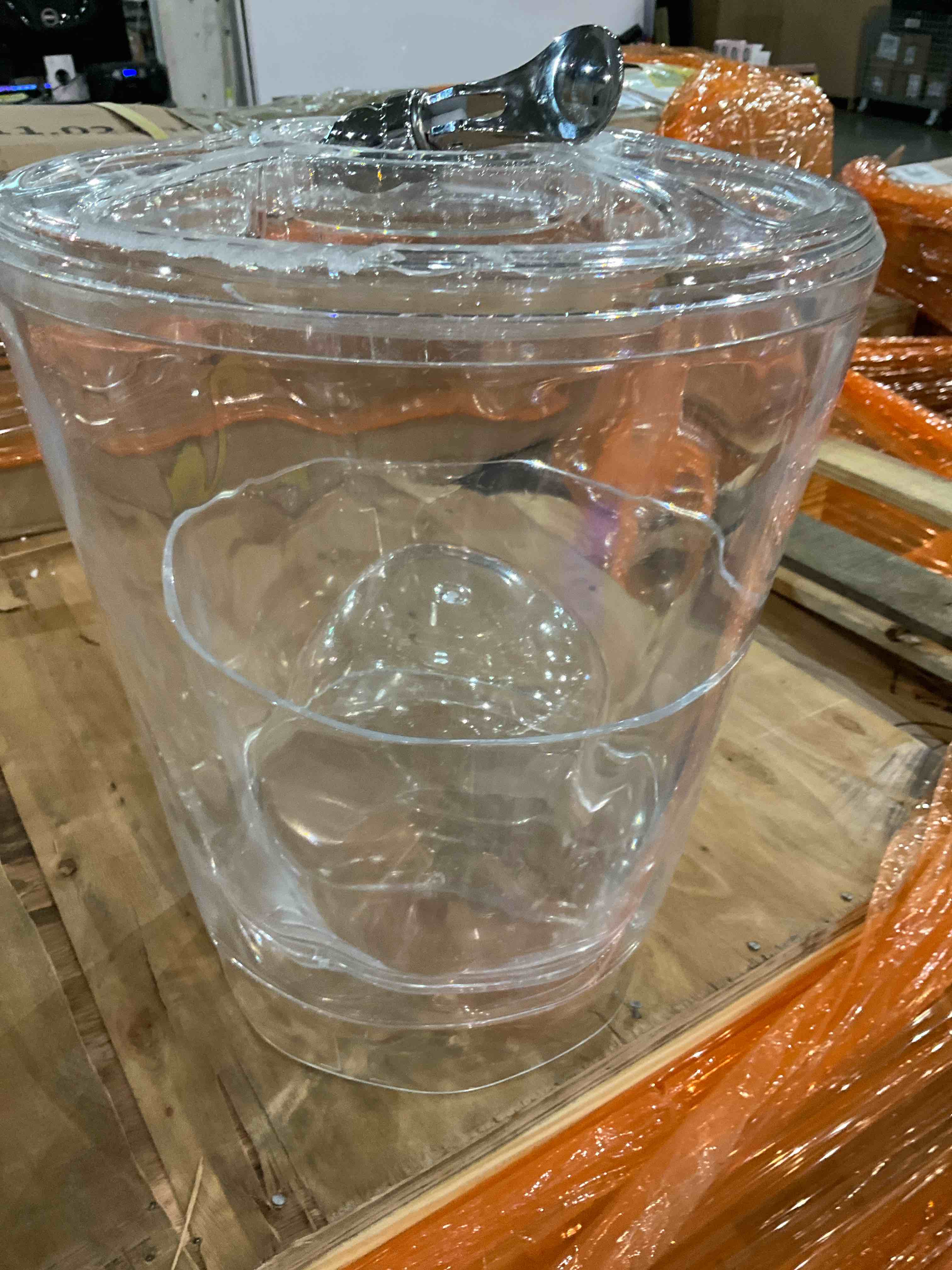 https://s3.amazonaws.com/lotting-images-prod/BargainHunt/BHL00082143_1708346986393.jpeg