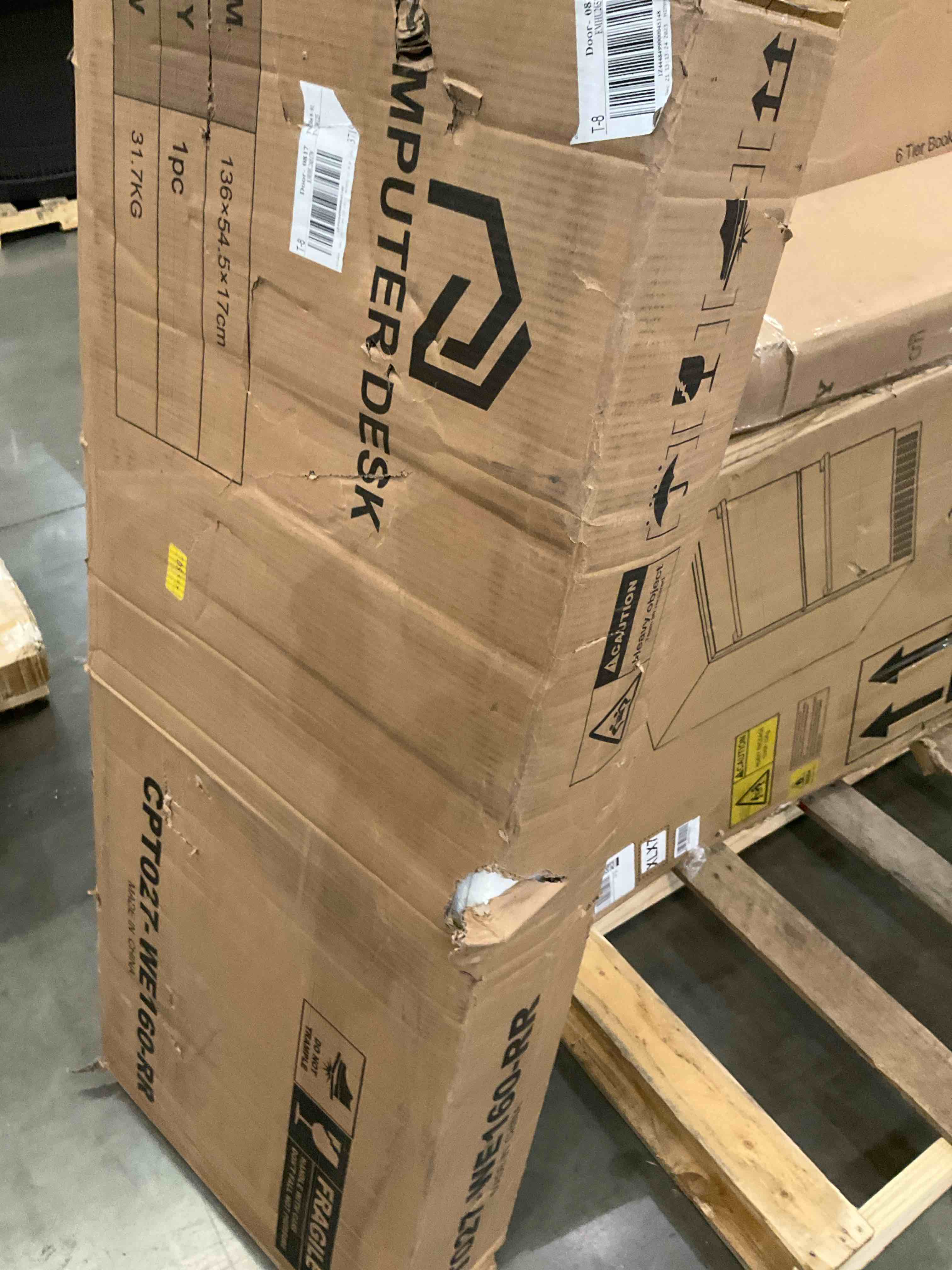 https://s3.amazonaws.com/lotting-images-prod/BargainHunt/BHL00082385_1708702294931.jpeg