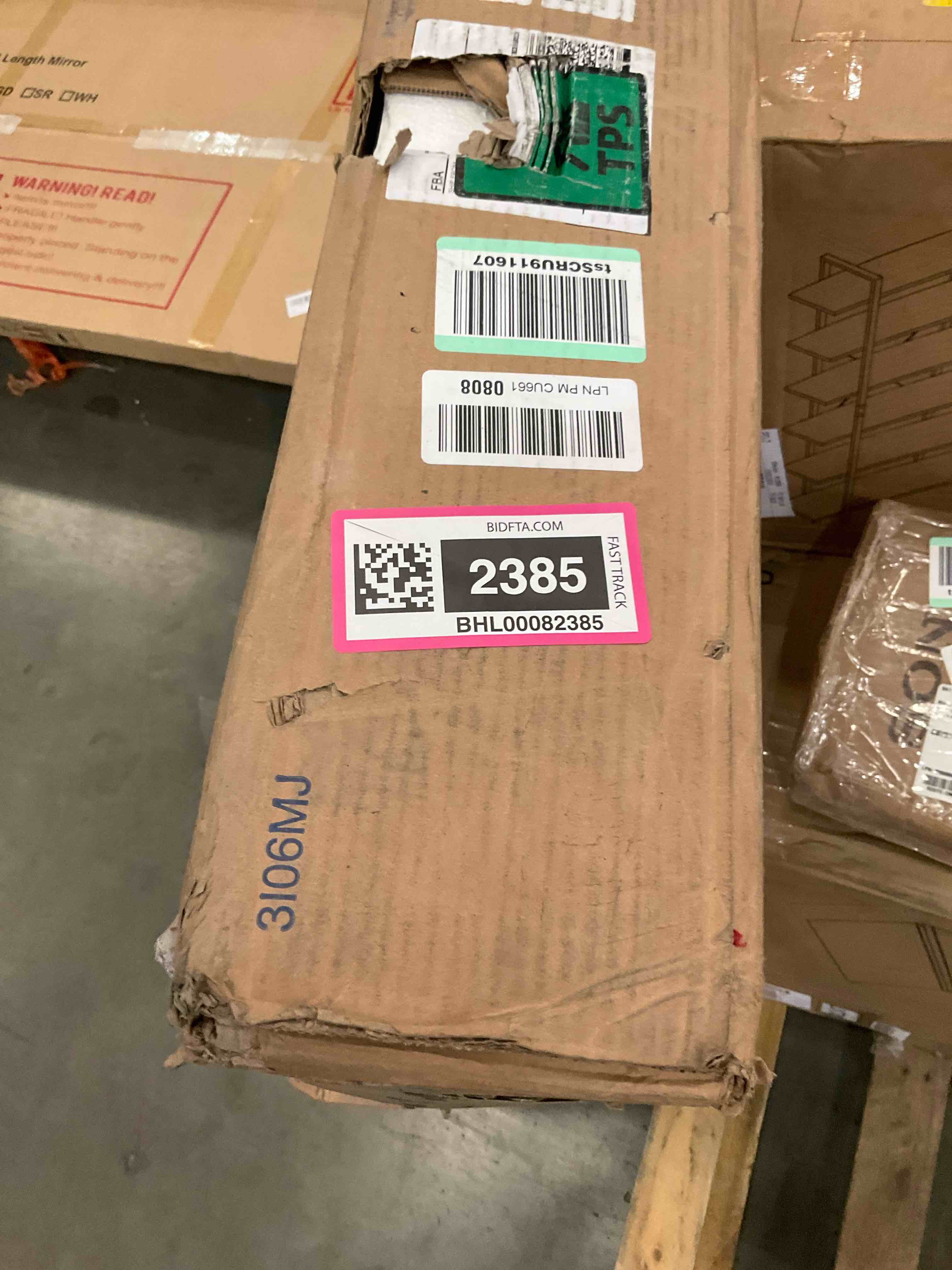 https://s3.amazonaws.com/lotting-images-prod/BargainHunt/BHL00082385_1708702317088.jpeg