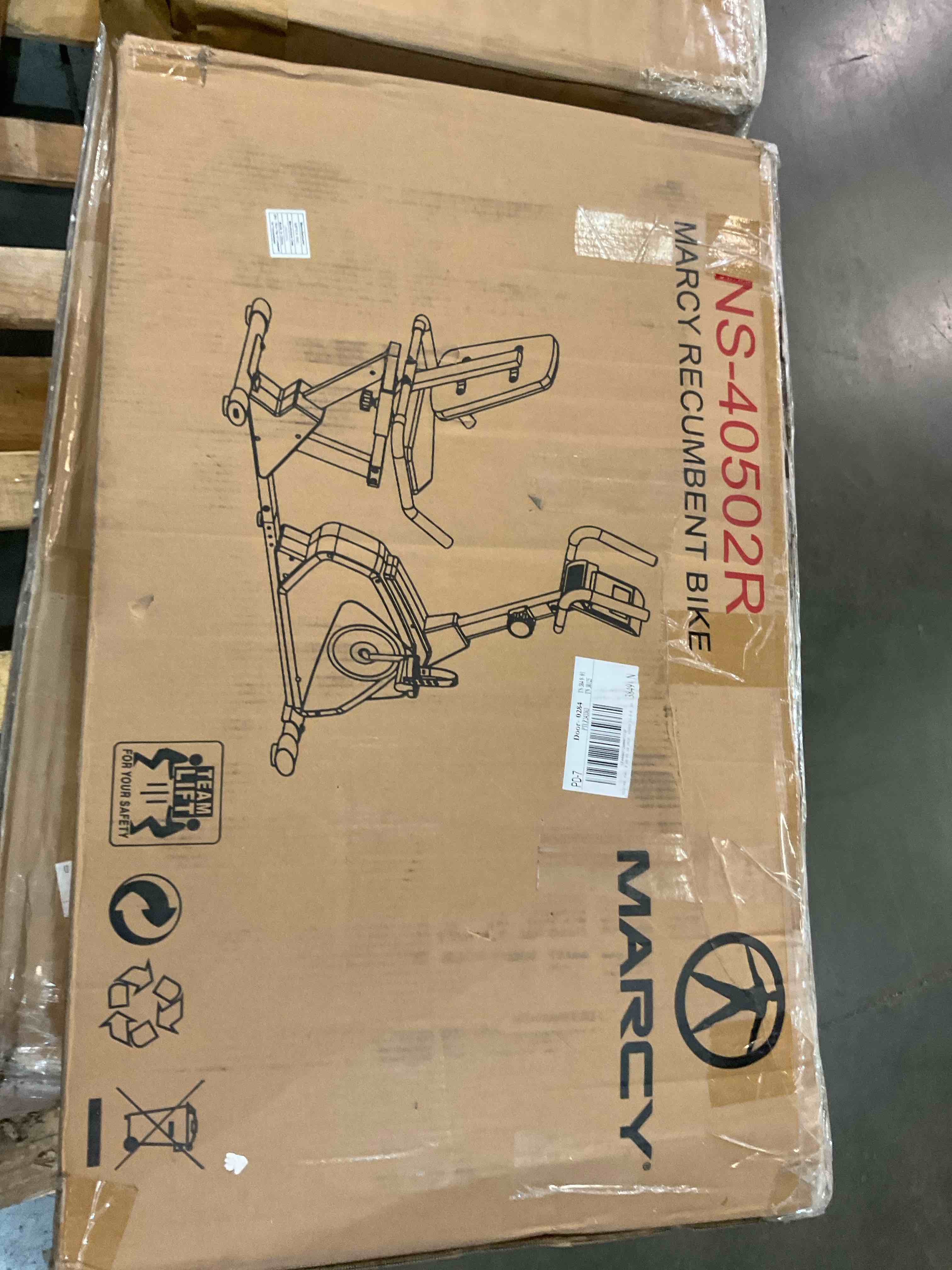https://s3.amazonaws.com/lotting-images-prod/BargainHunt/BHL00082411_1708714409638.jpeg