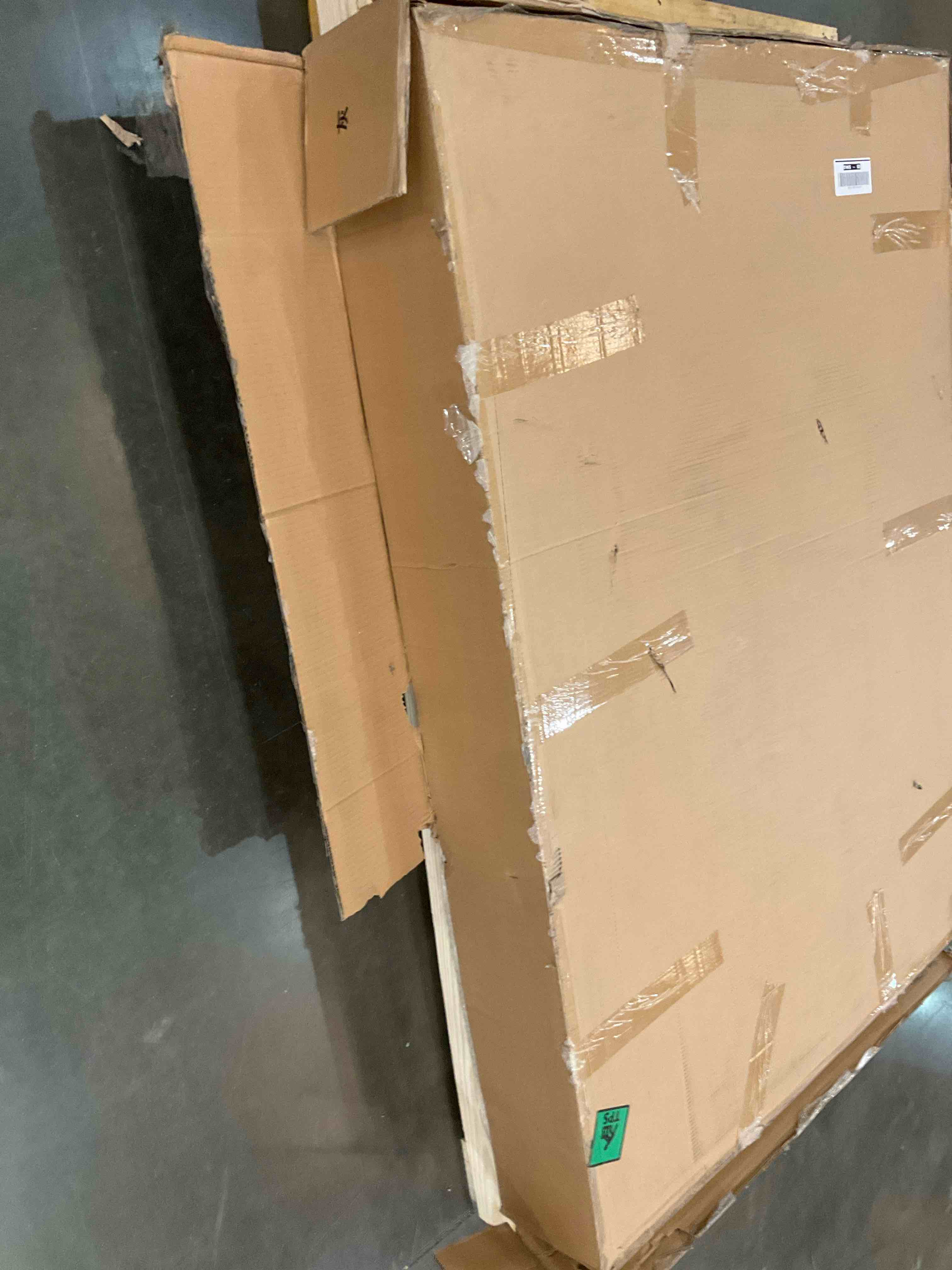 https://s3.amazonaws.com/lotting-images-prod/BargainHunt/BHL00082462_1708966437795.jpeg