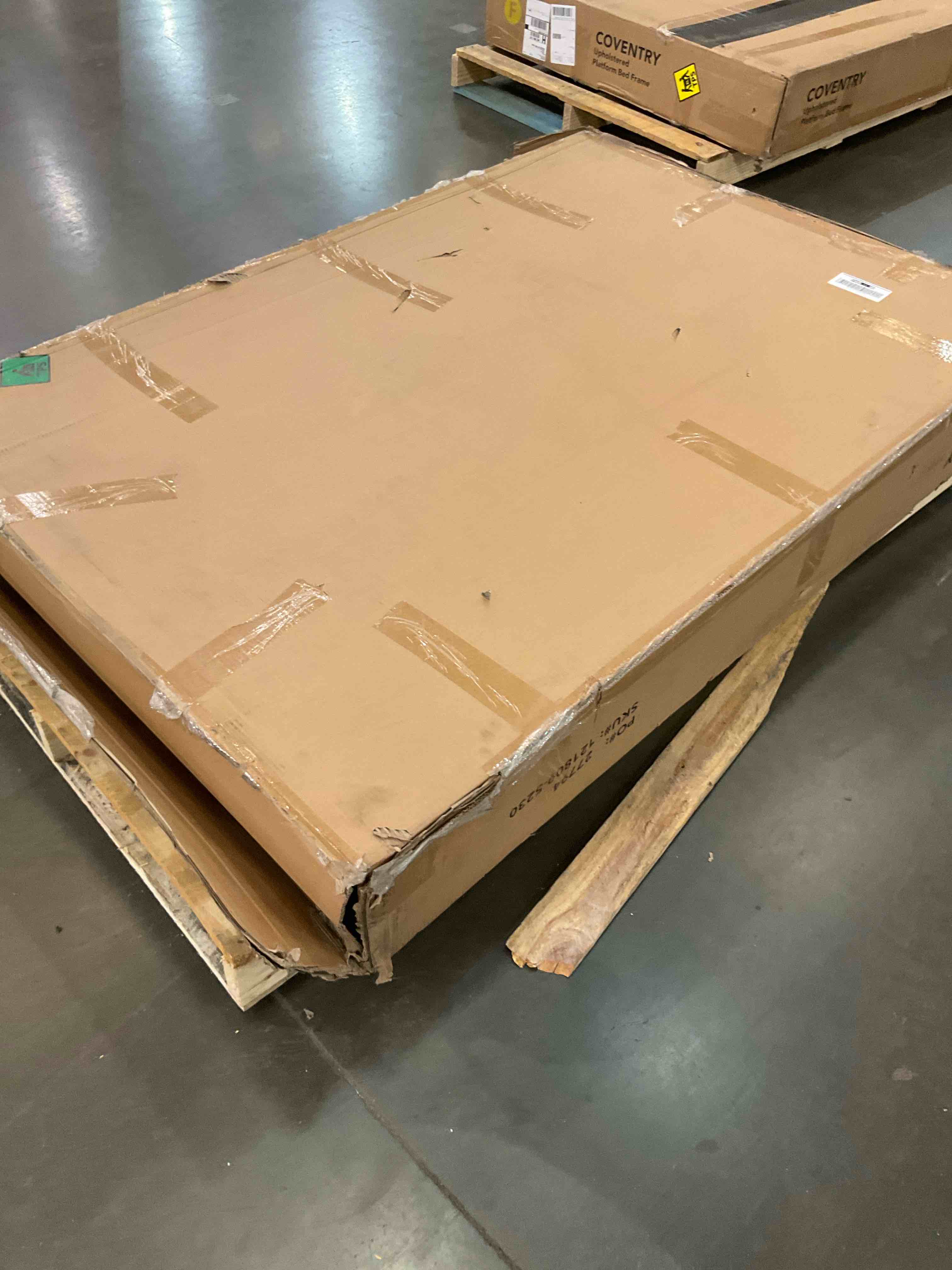 https://s3.amazonaws.com/lotting-images-prod/BargainHunt/BHL00082462_1708966447955.jpeg