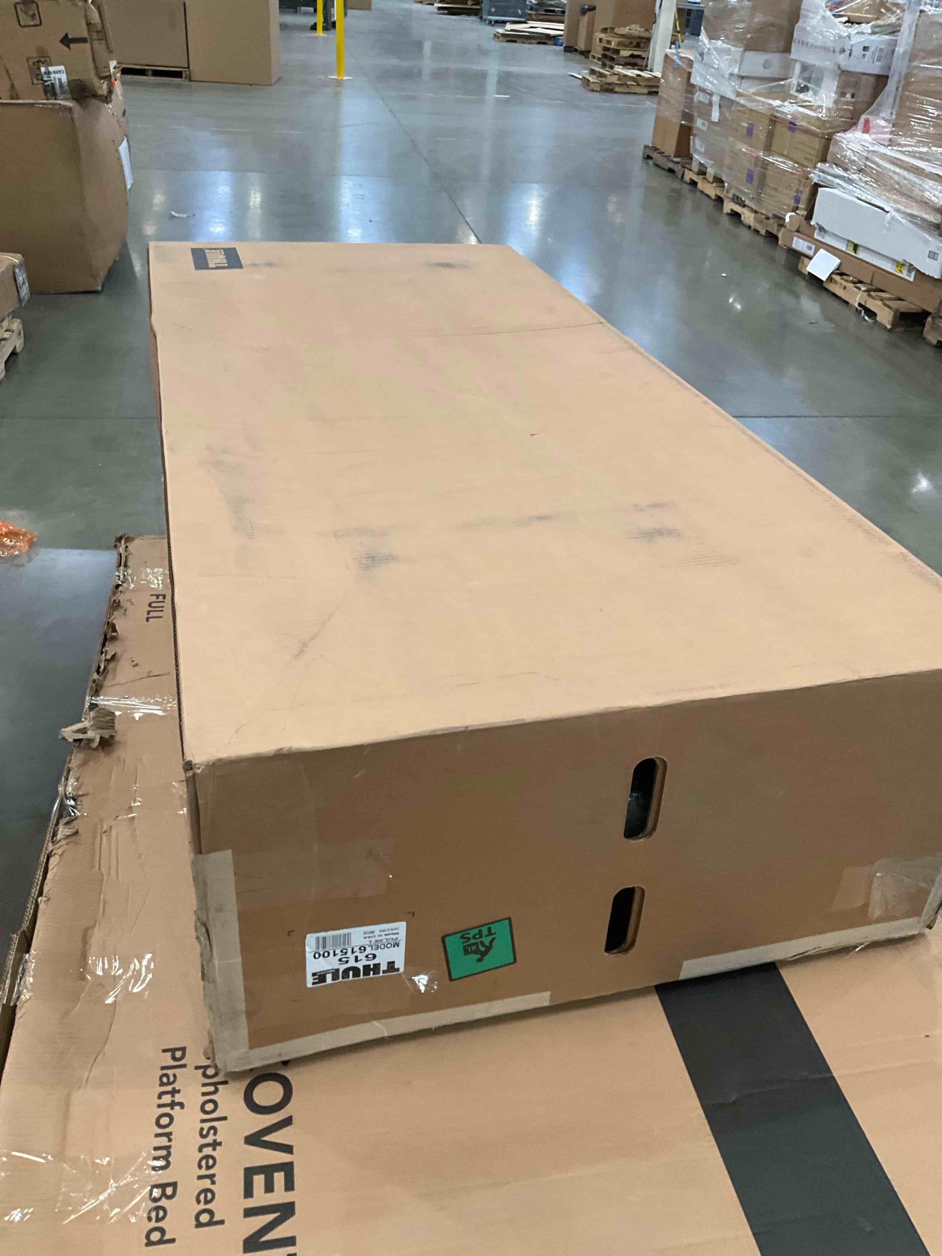https://s3.amazonaws.com/lotting-images-prod/BargainHunt/BHL00082464_1708970154625.jpeg