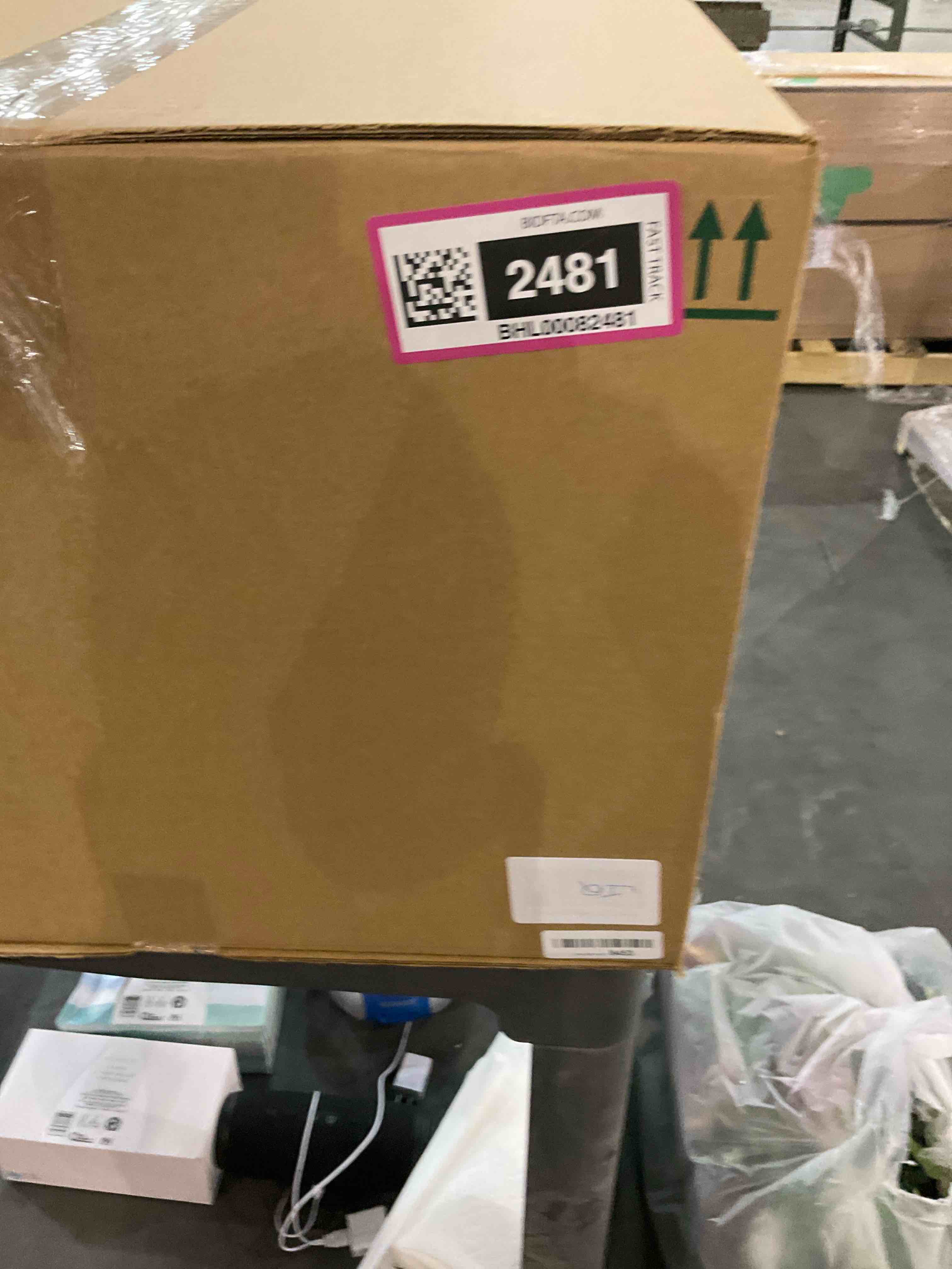 https://s3.amazonaws.com/lotting-images-prod/BargainHunt/BHL00082481_1709125263862.jpeg