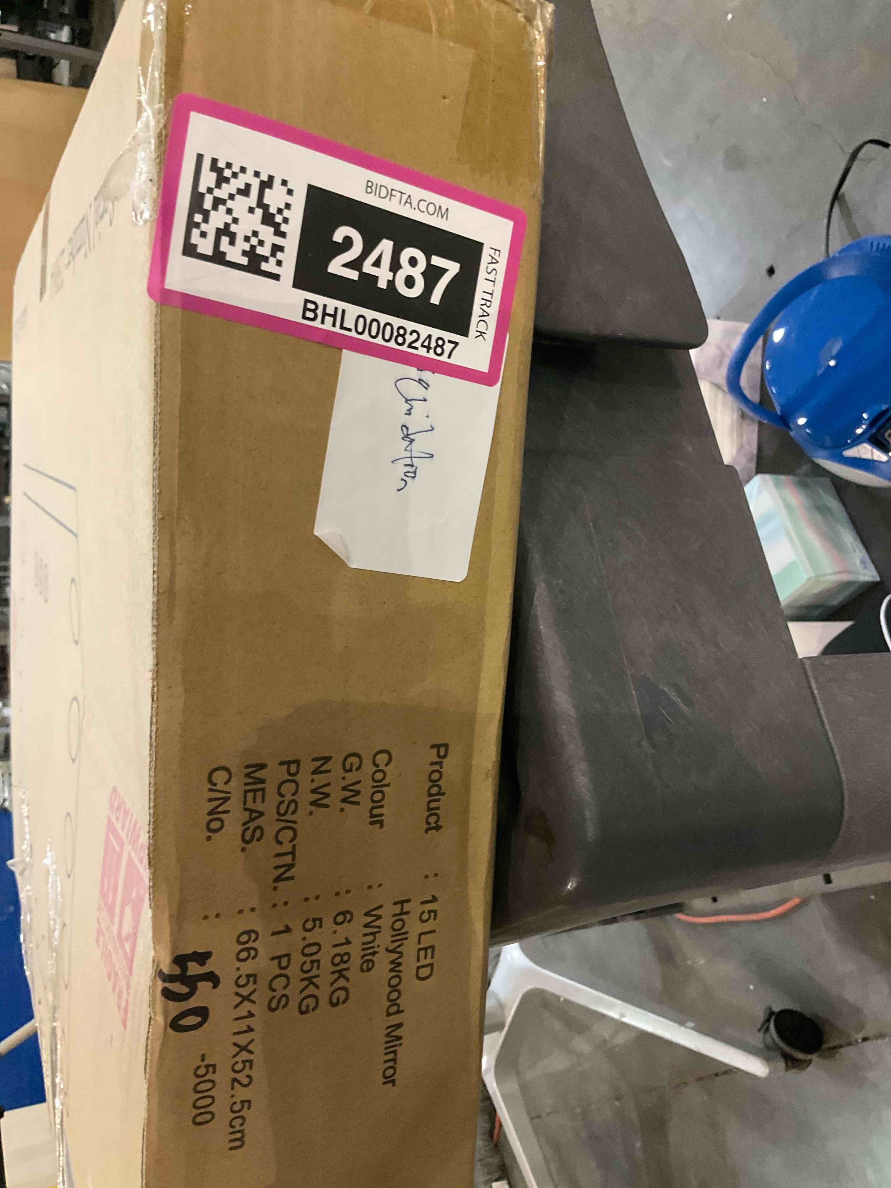 https://s3.amazonaws.com/lotting-images-prod/BargainHunt/BHL00082487_1709126659533.jpeg