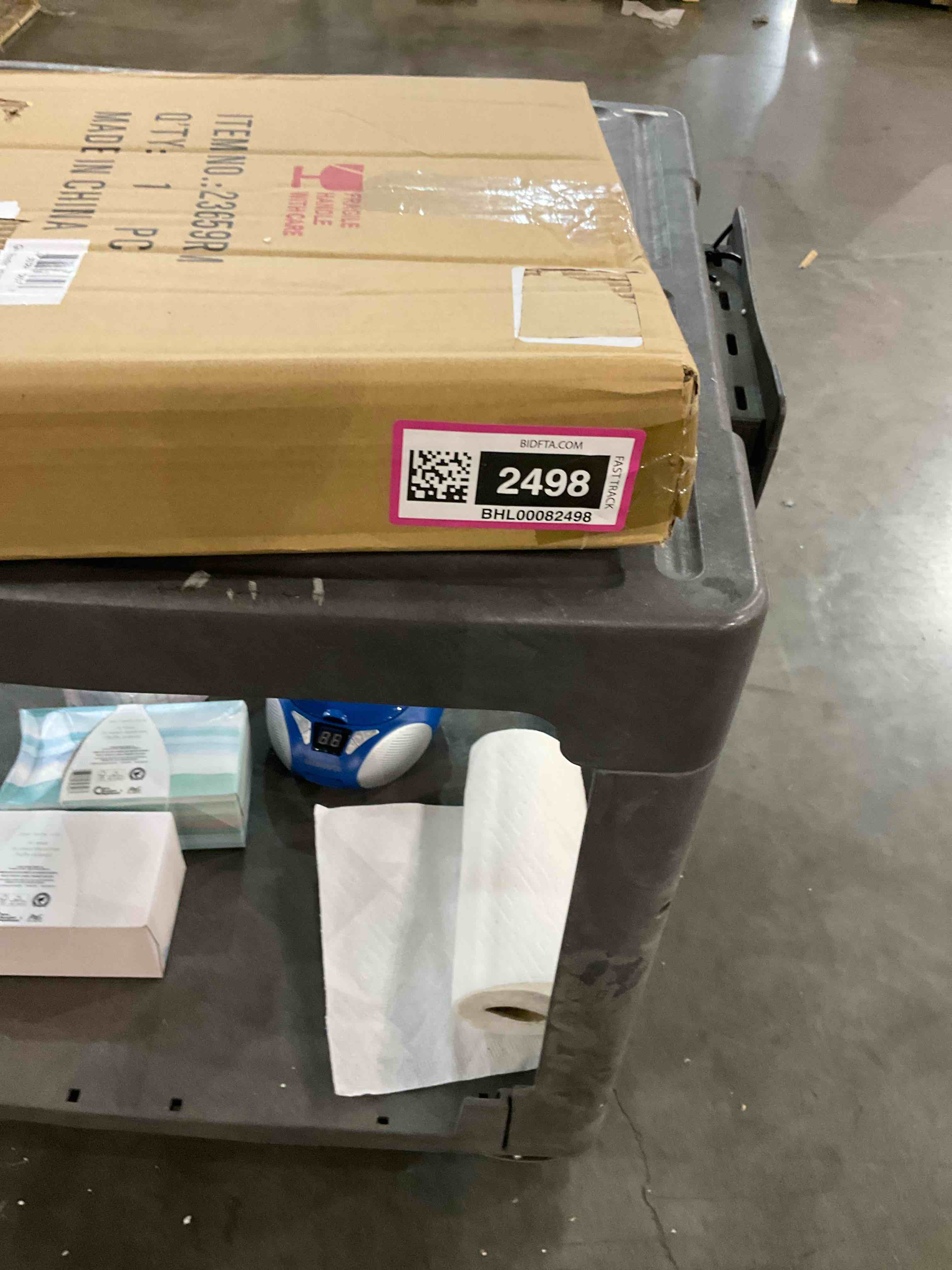 https://s3.amazonaws.com/lotting-images-prod/BargainHunt/BHL00082498_1709130081222.jpeg