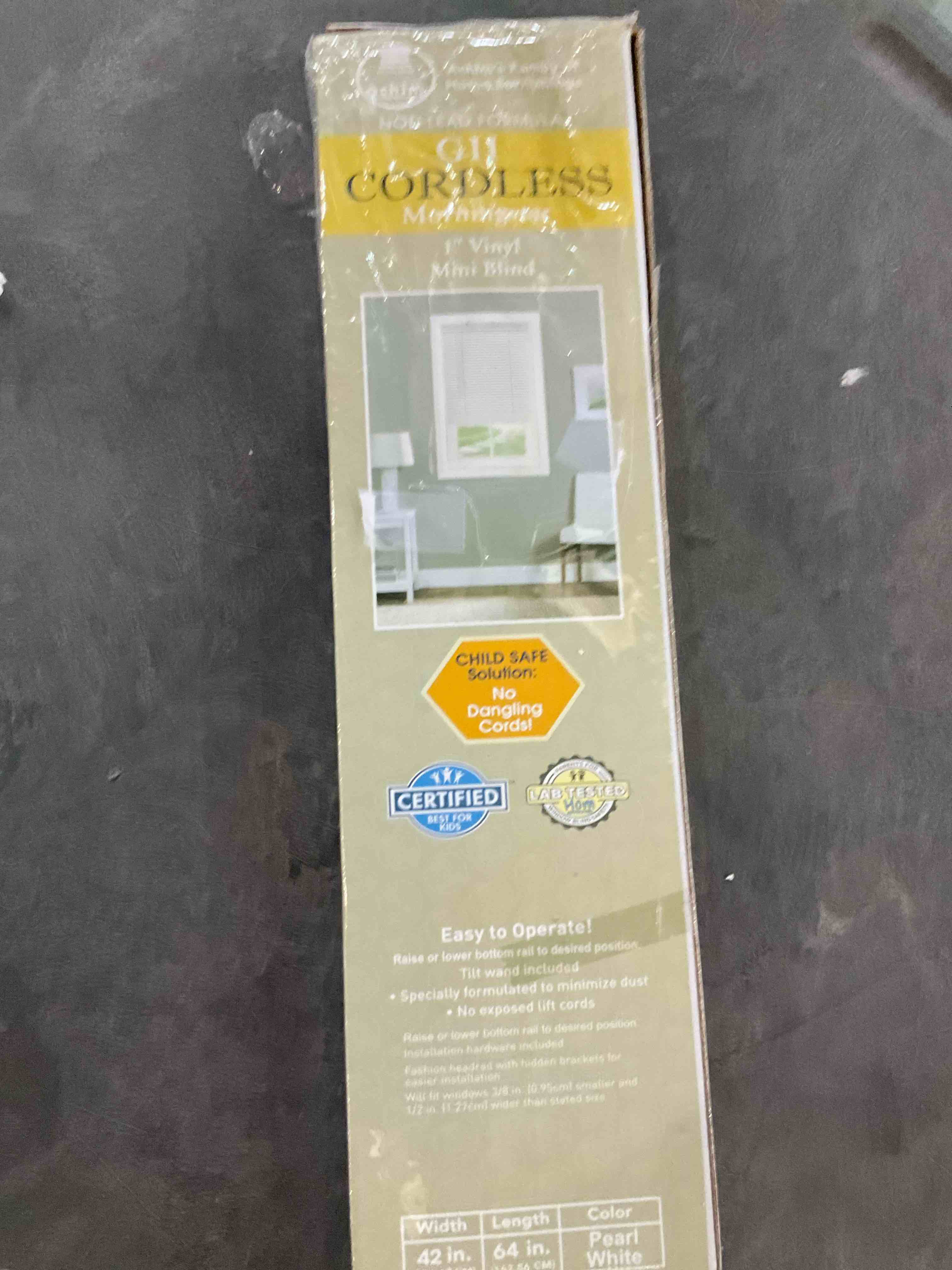 https://s3.amazonaws.com/lotting-images-prod/BargainHunt/BHL00082500_1709130328053.jpeg