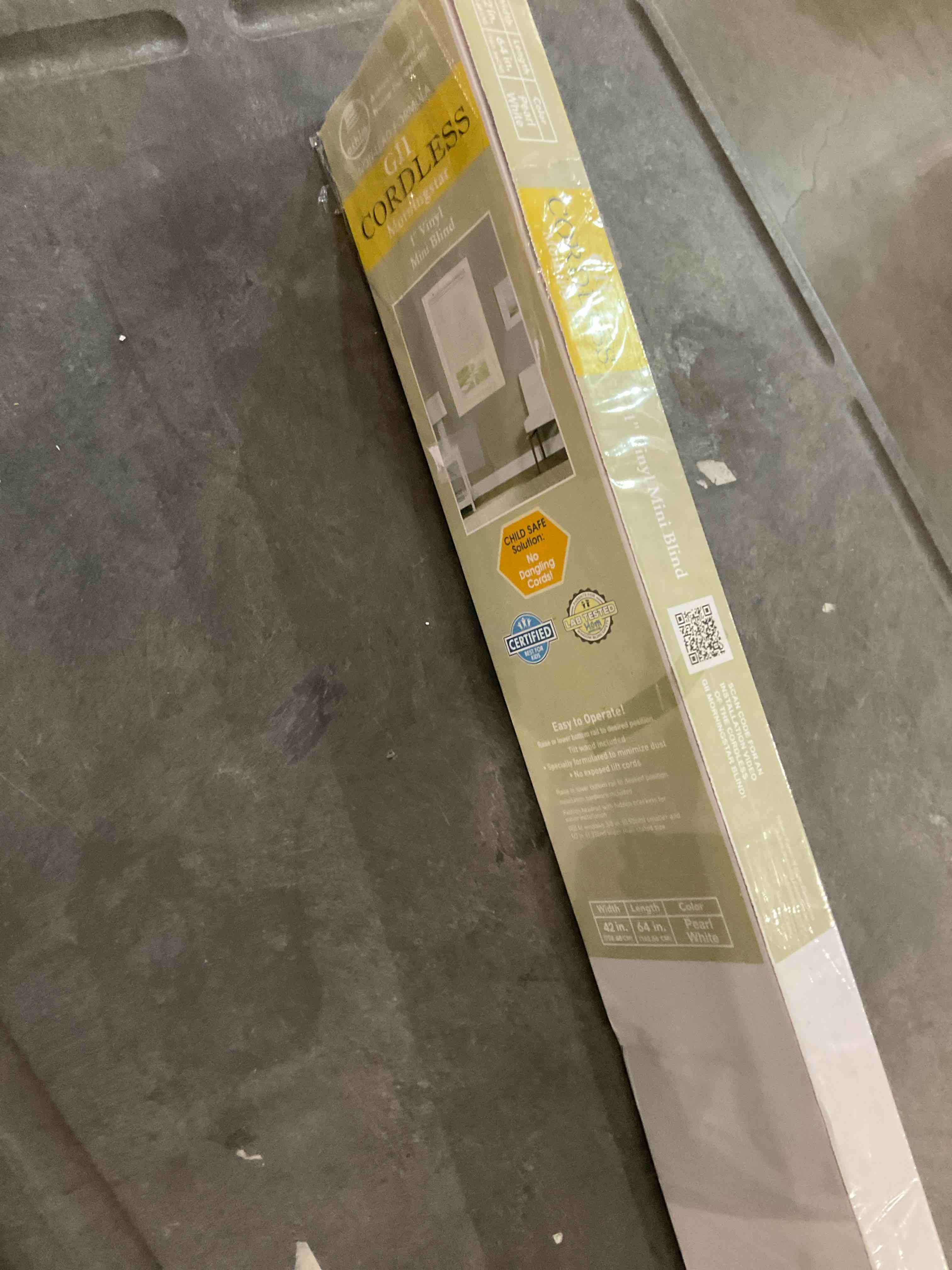https://s3.amazonaws.com/lotting-images-prod/BargainHunt/BHL00082500_1709130336672.jpeg
