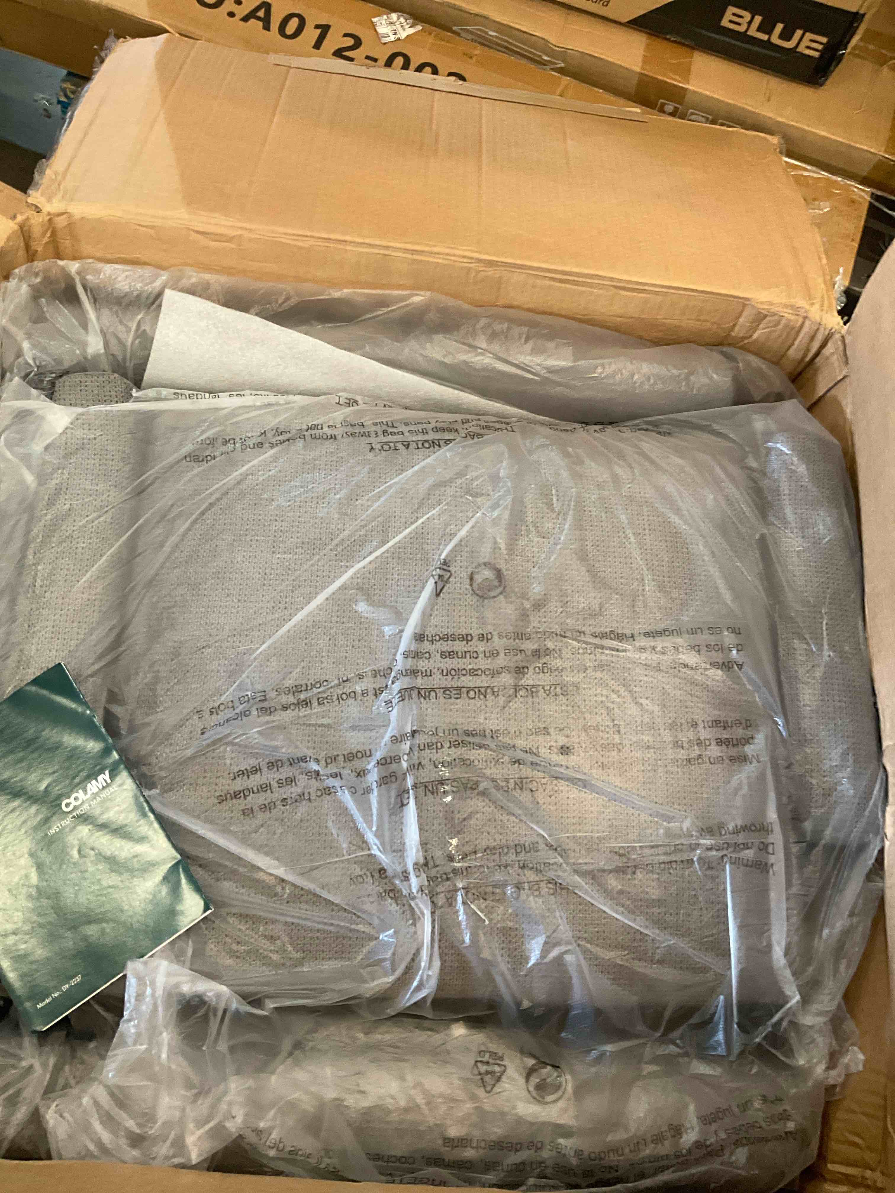 COLAMY Modern Accent Living Room Chair. Armchairs Reading Side Chair, Single Sofa with Back Pillow and Wood Legs,