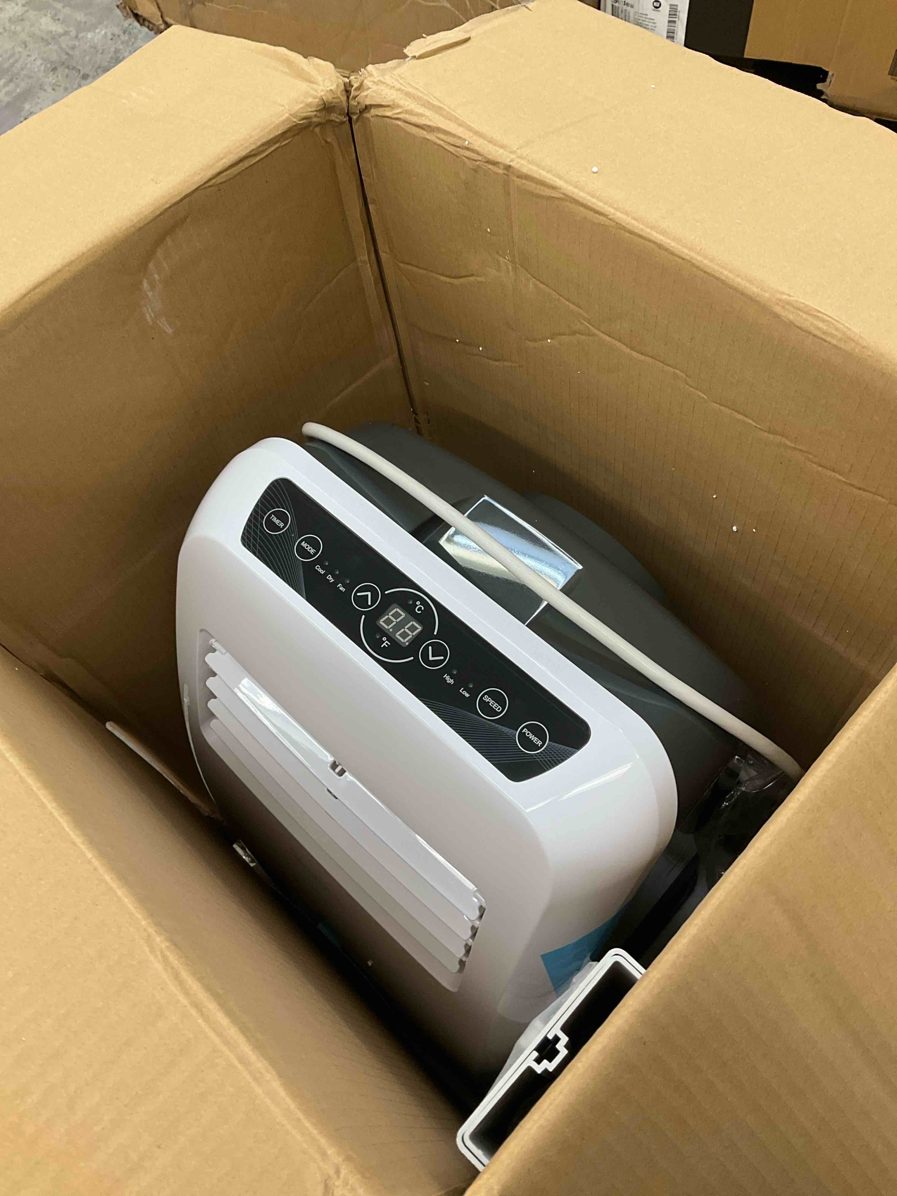 https://s3.amazonaws.com/lotting-images-prod/BargainHunt/BHL00086505_1716318535382.jpeg