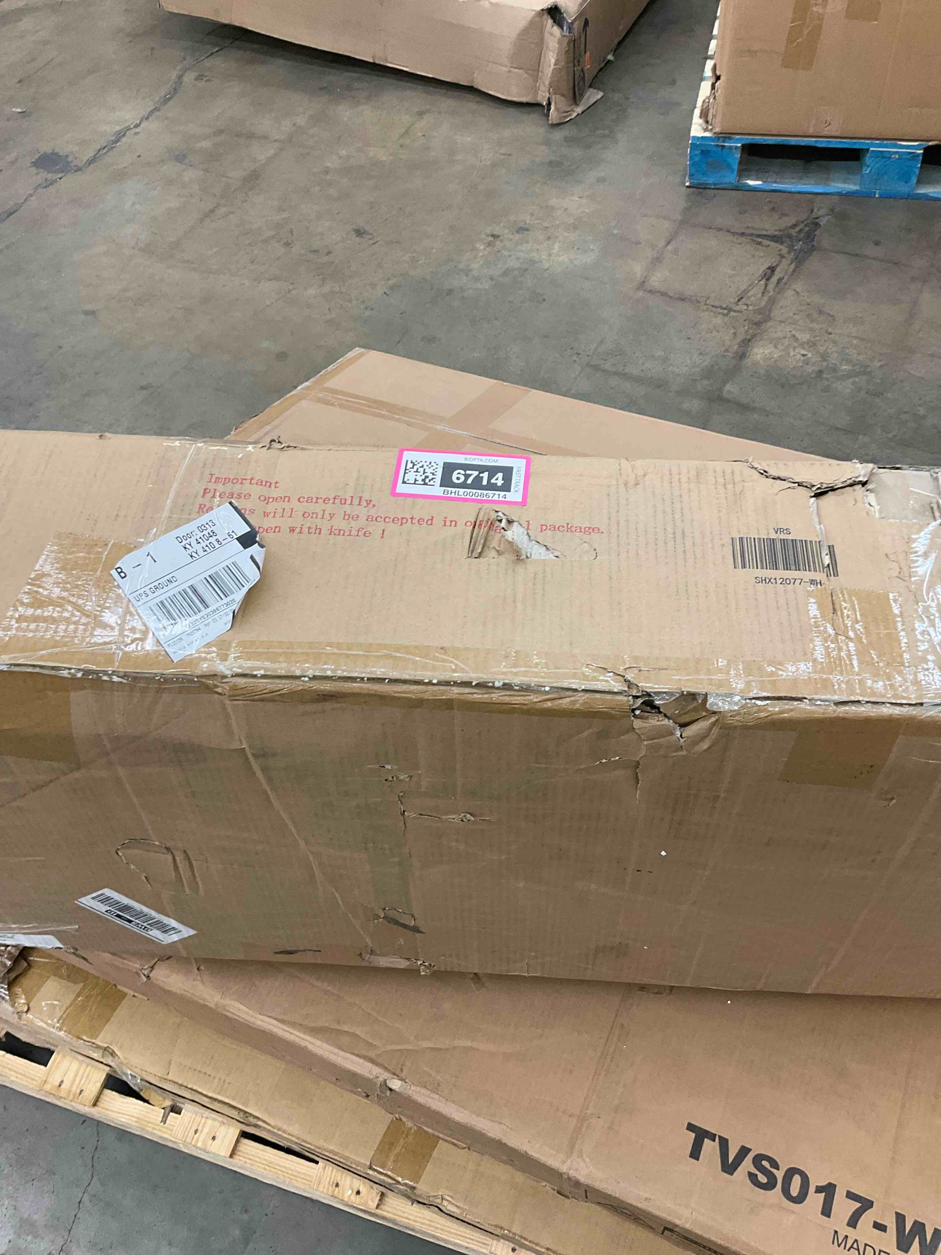 https://s3.amazonaws.com/lotting-images-prod/BargainHunt/BHL00086714_1718130009956.jpeg