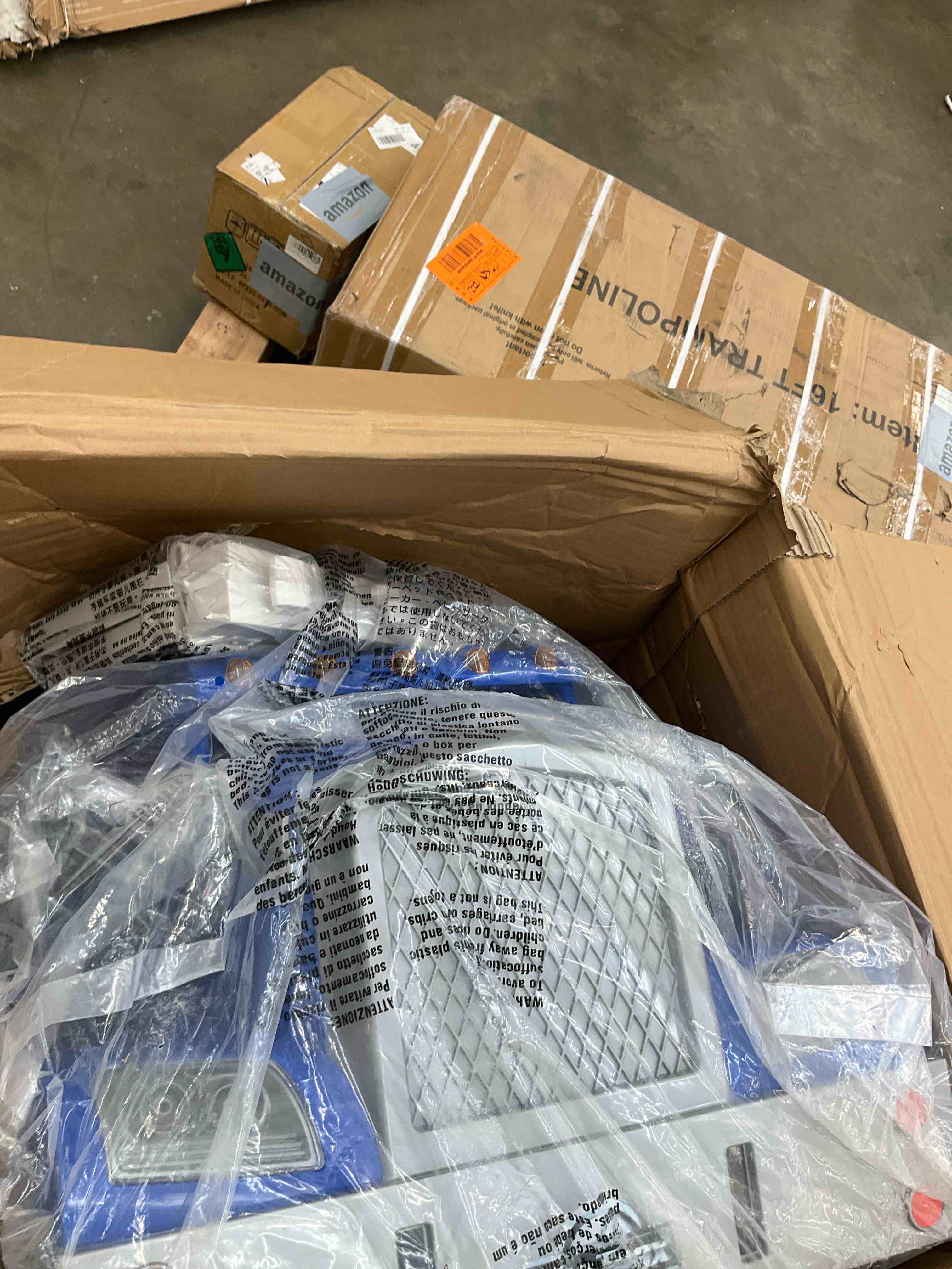 https://s3.amazonaws.com/lotting-images-prod/BargainHunt/BHL00086719_1718131951421.jpeg