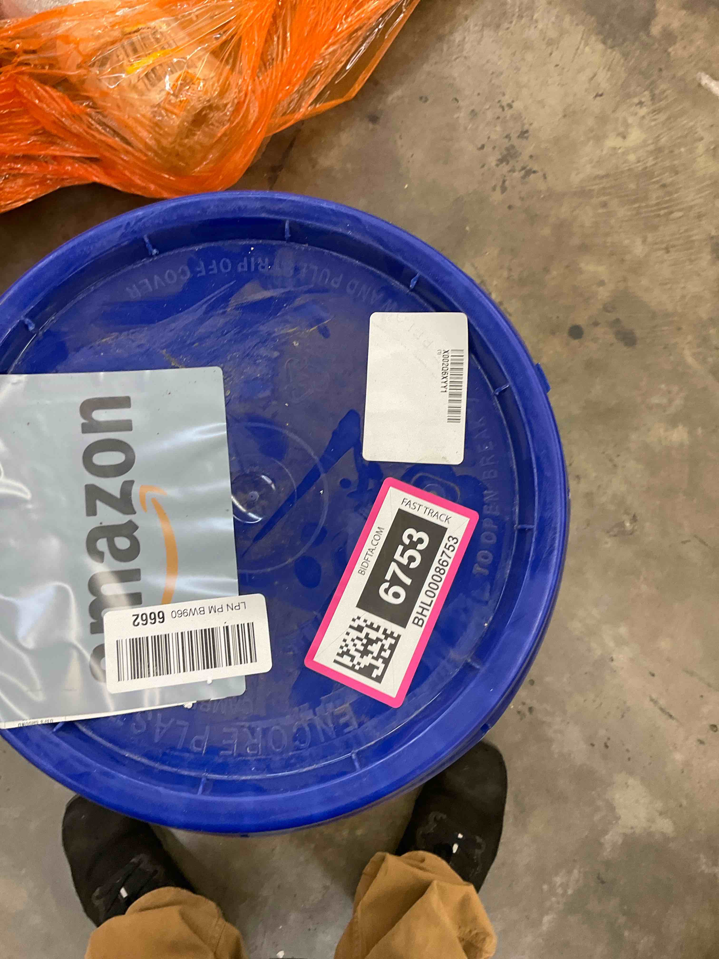 https://s3.amazonaws.com/lotting-images-prod/BargainHunt/BHL00086753_1718738839484.jpeg