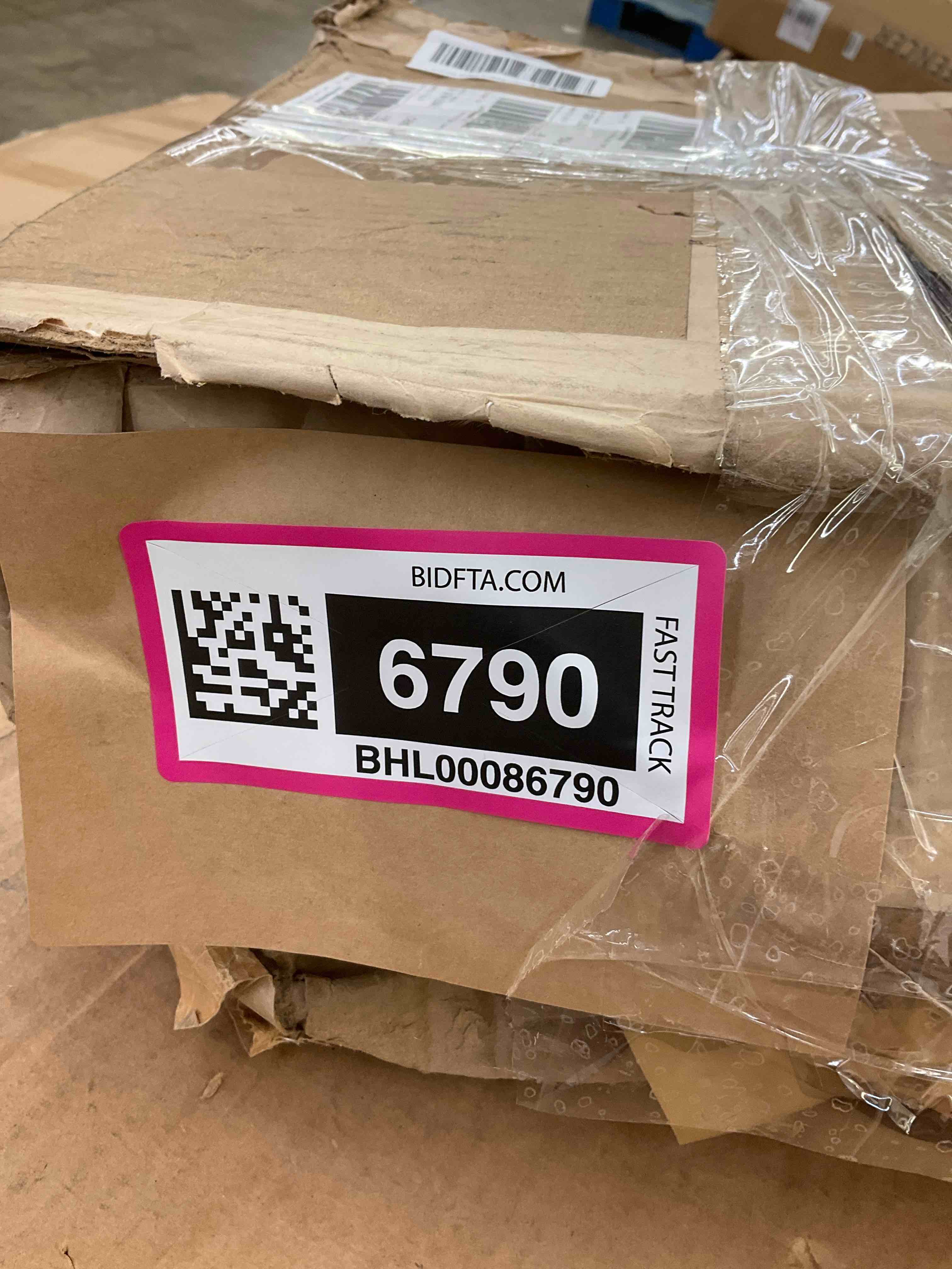 https://s3.amazonaws.com/lotting-images-prod/BargainHunt/BHL00086790_1718733454239.jpeg