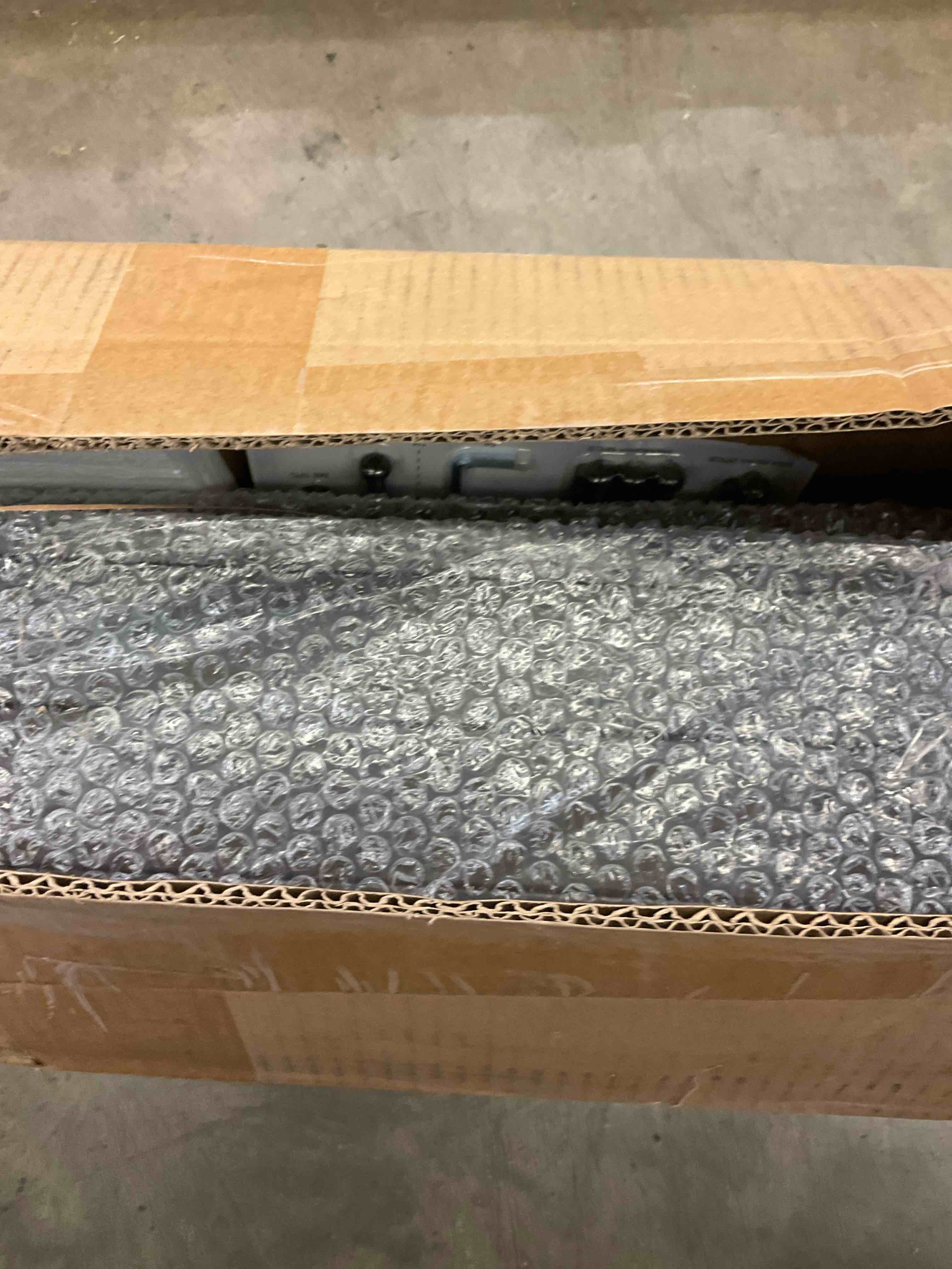 https://s3.amazonaws.com/lotting-images-prod/BargainHunt/BHL00086935_1722457607411.jpeg