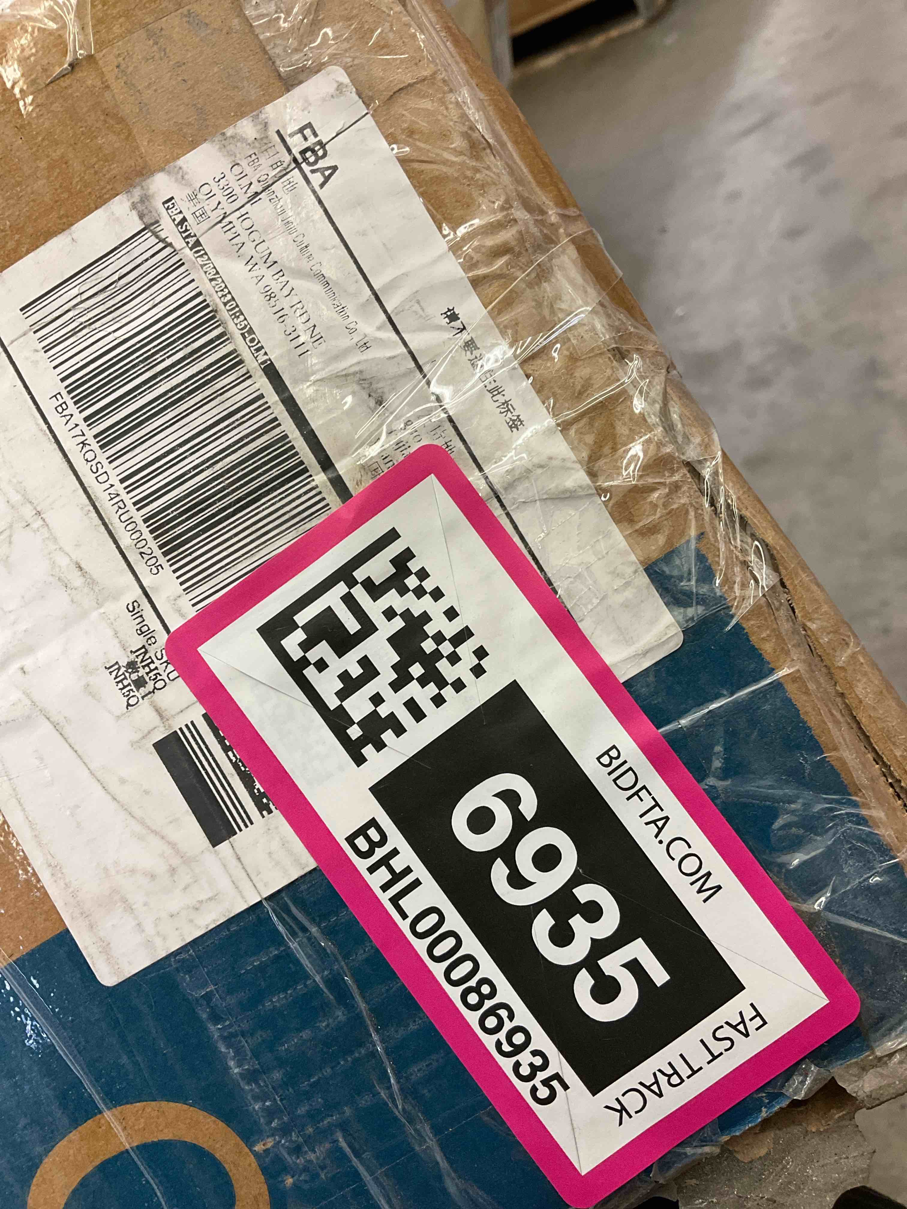 https://s3.amazonaws.com/lotting-images-prod/BargainHunt/BHL00086935_1722457724956.jpeg