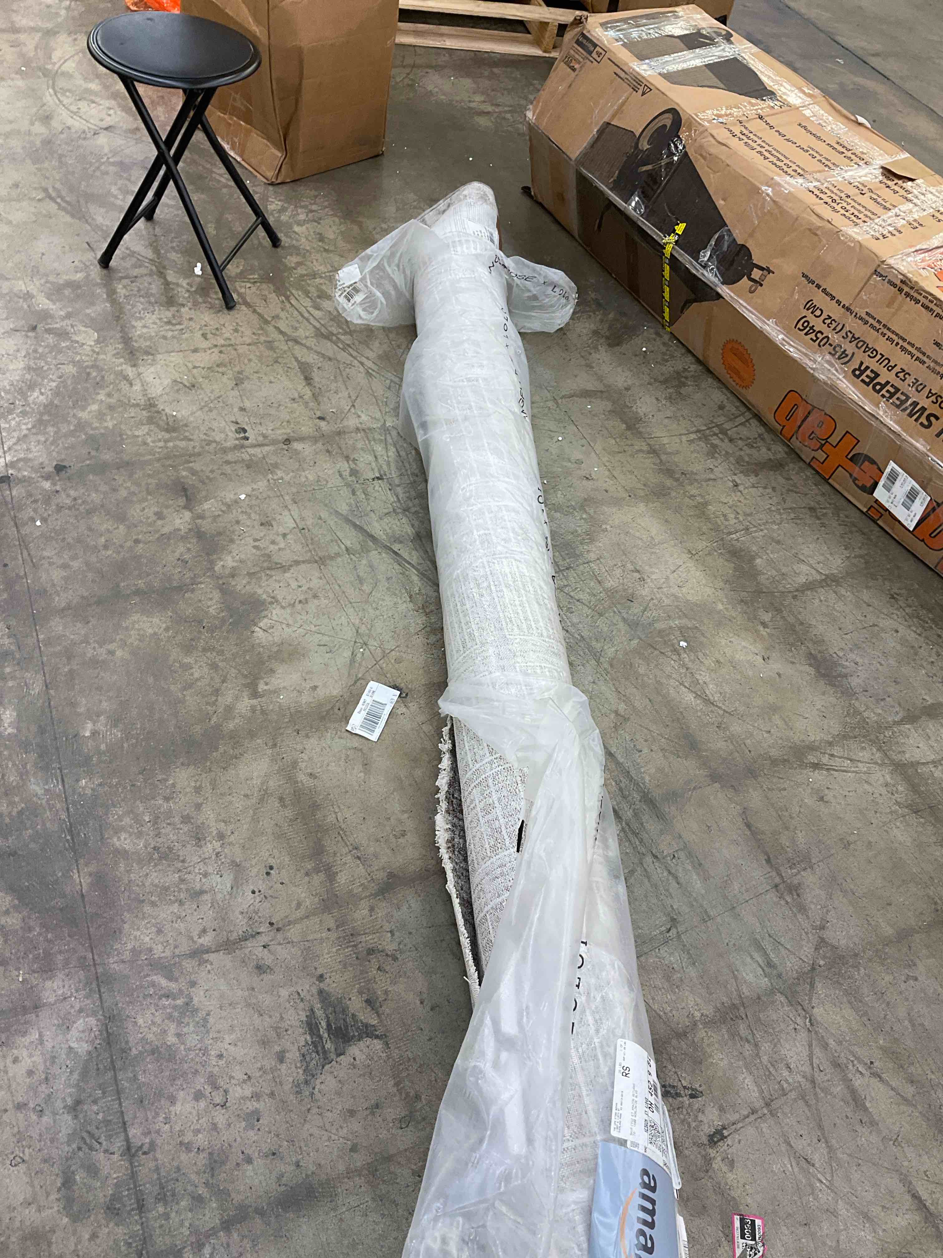https://s3.amazonaws.com/lotting-images-prod/BargainHunt/BHL00086985_1723055488856.jpeg