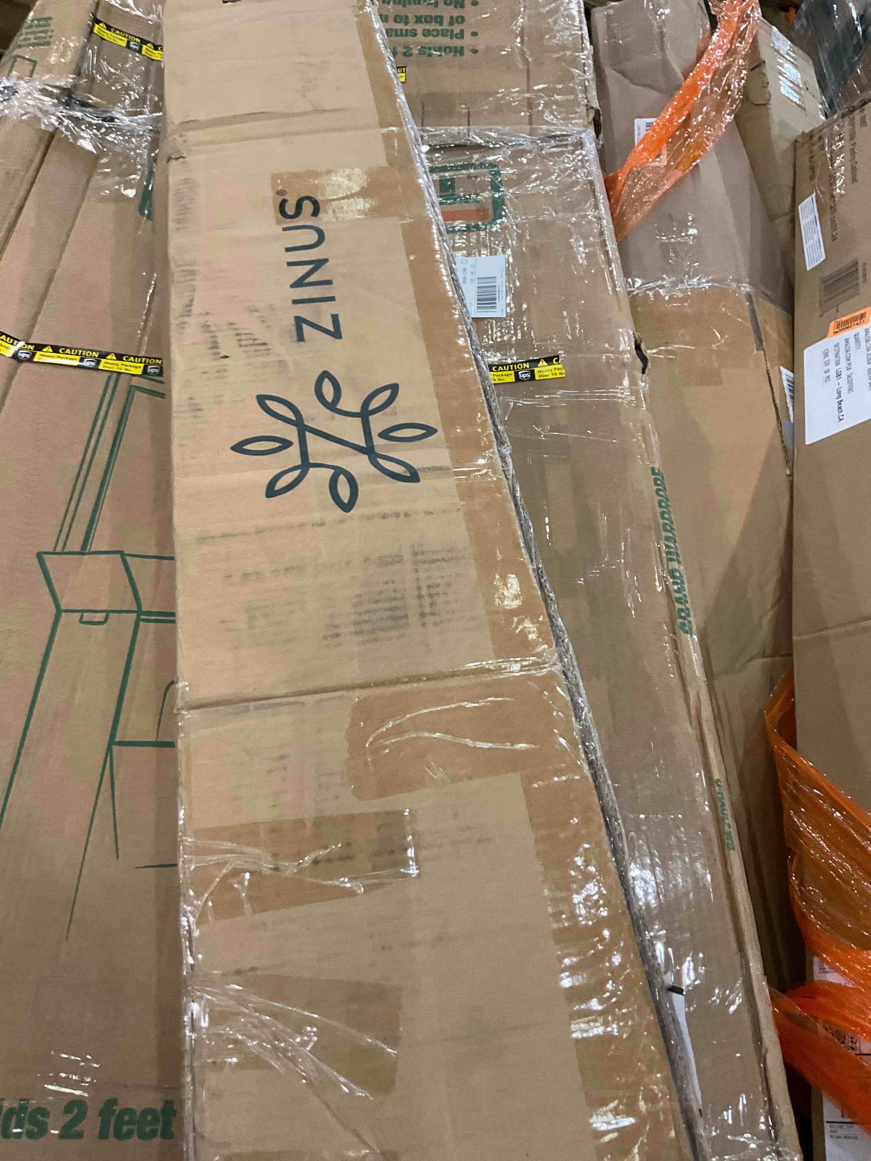https://s3.amazonaws.com/lotting-images-prod/BargainHunt/BHL00087065_1716468110447.jpeg