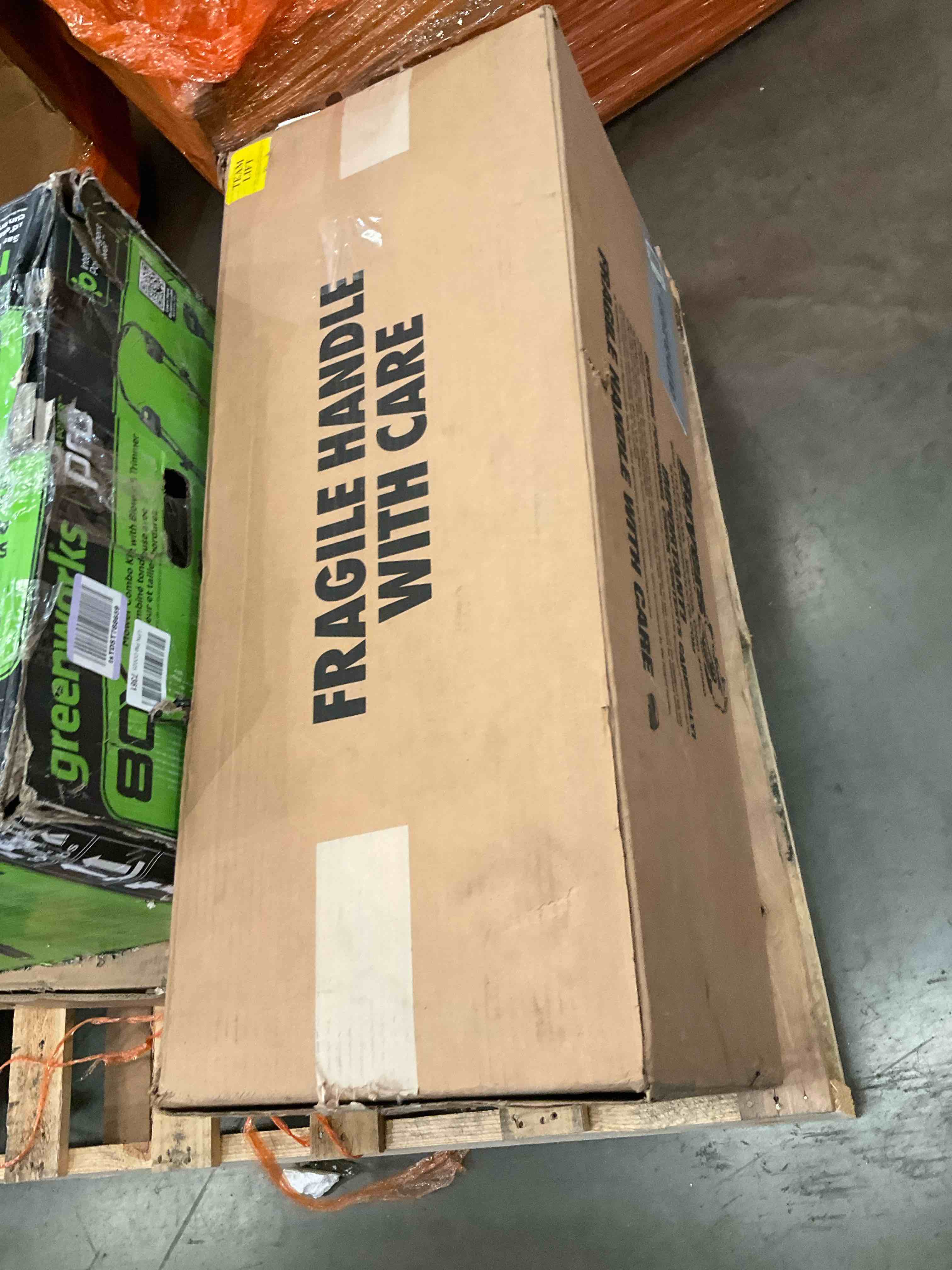 https://s3.amazonaws.com/lotting-images-prod/BargainHunt/BHL00087137_1716994551757.jpeg