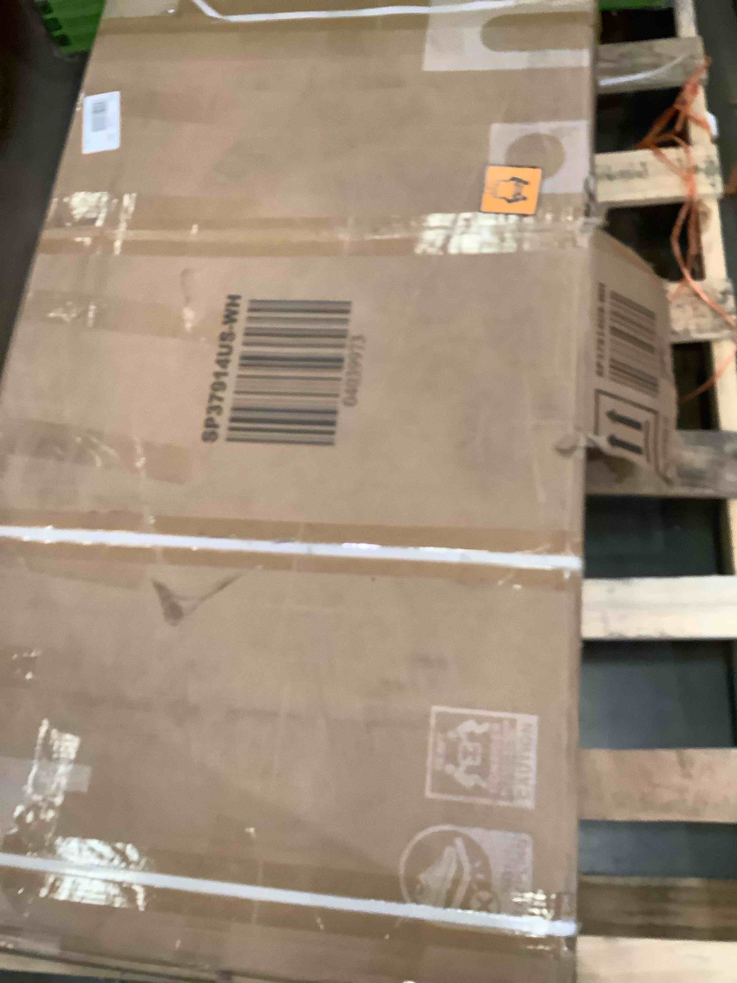 https://s3.amazonaws.com/lotting-images-prod/BargainHunt/BHL00087138_1716996059254.jpeg