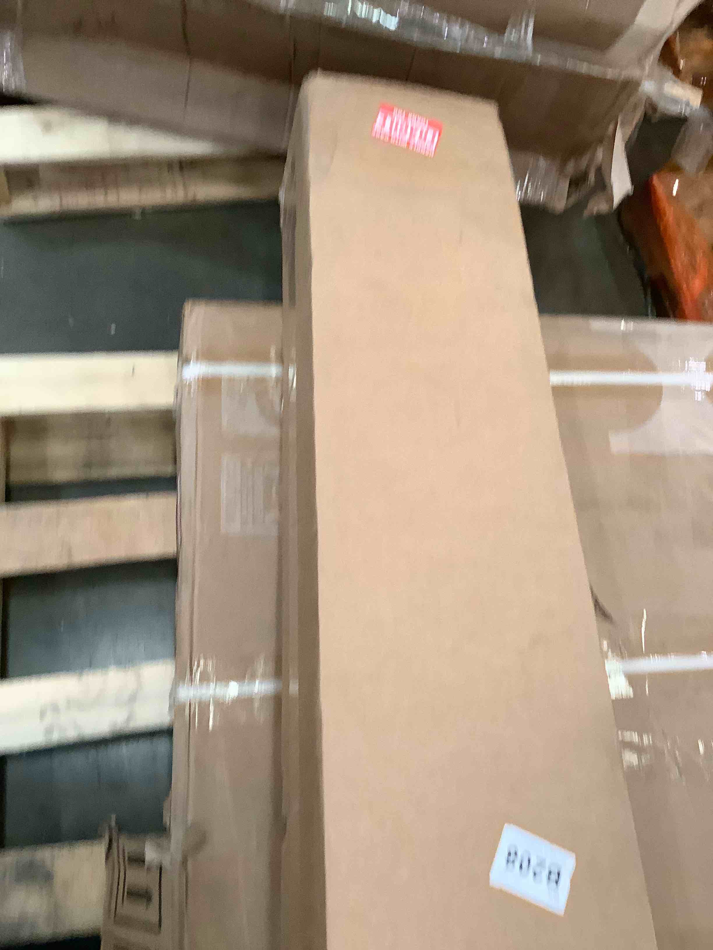 https://s3.amazonaws.com/lotting-images-prod/BargainHunt/BHL00087139_1716996370881.jpeg