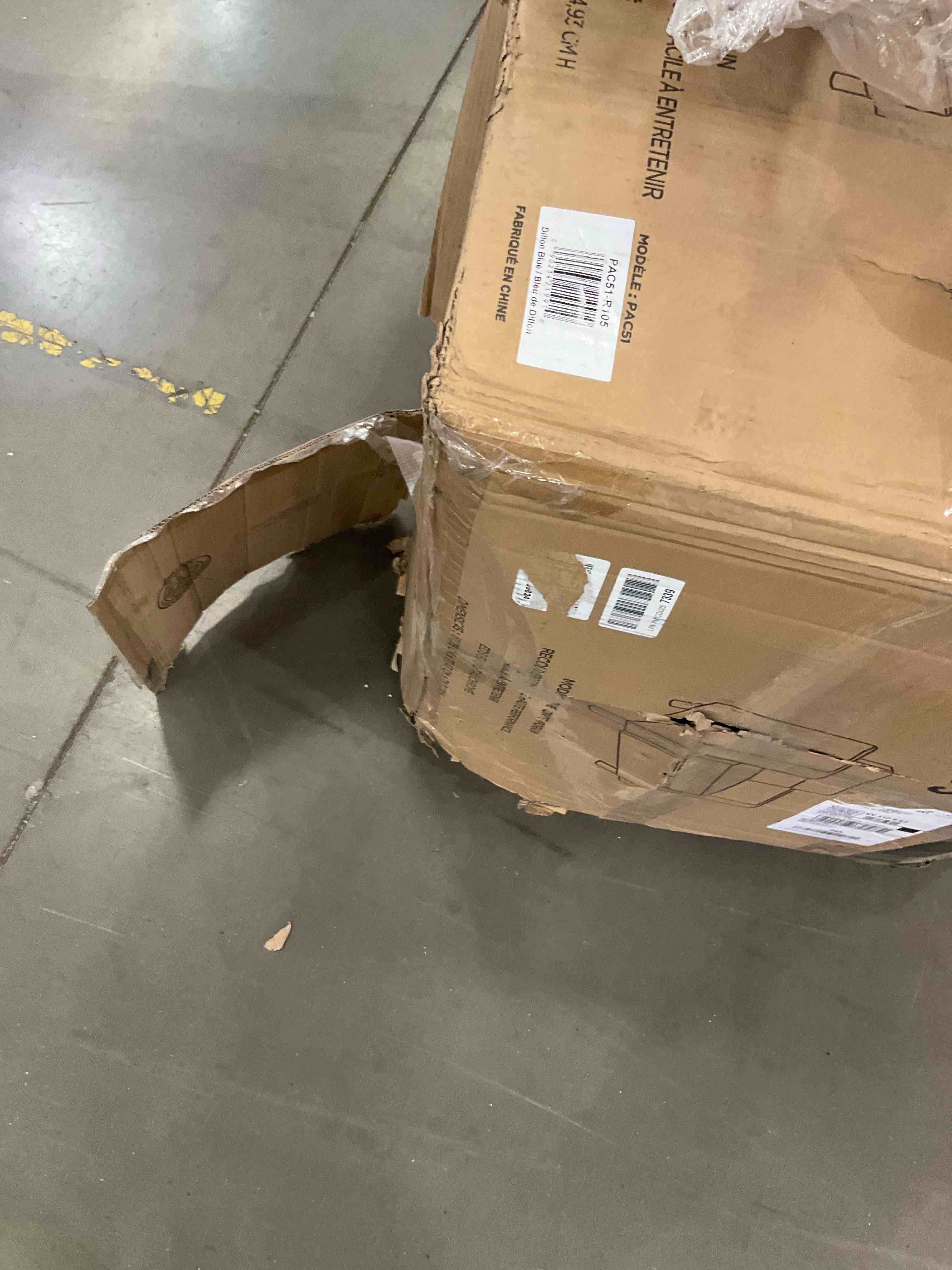 https://s3.amazonaws.com/lotting-images-prod/BargainHunt/BHL00087140_1716997462124.jpeg
