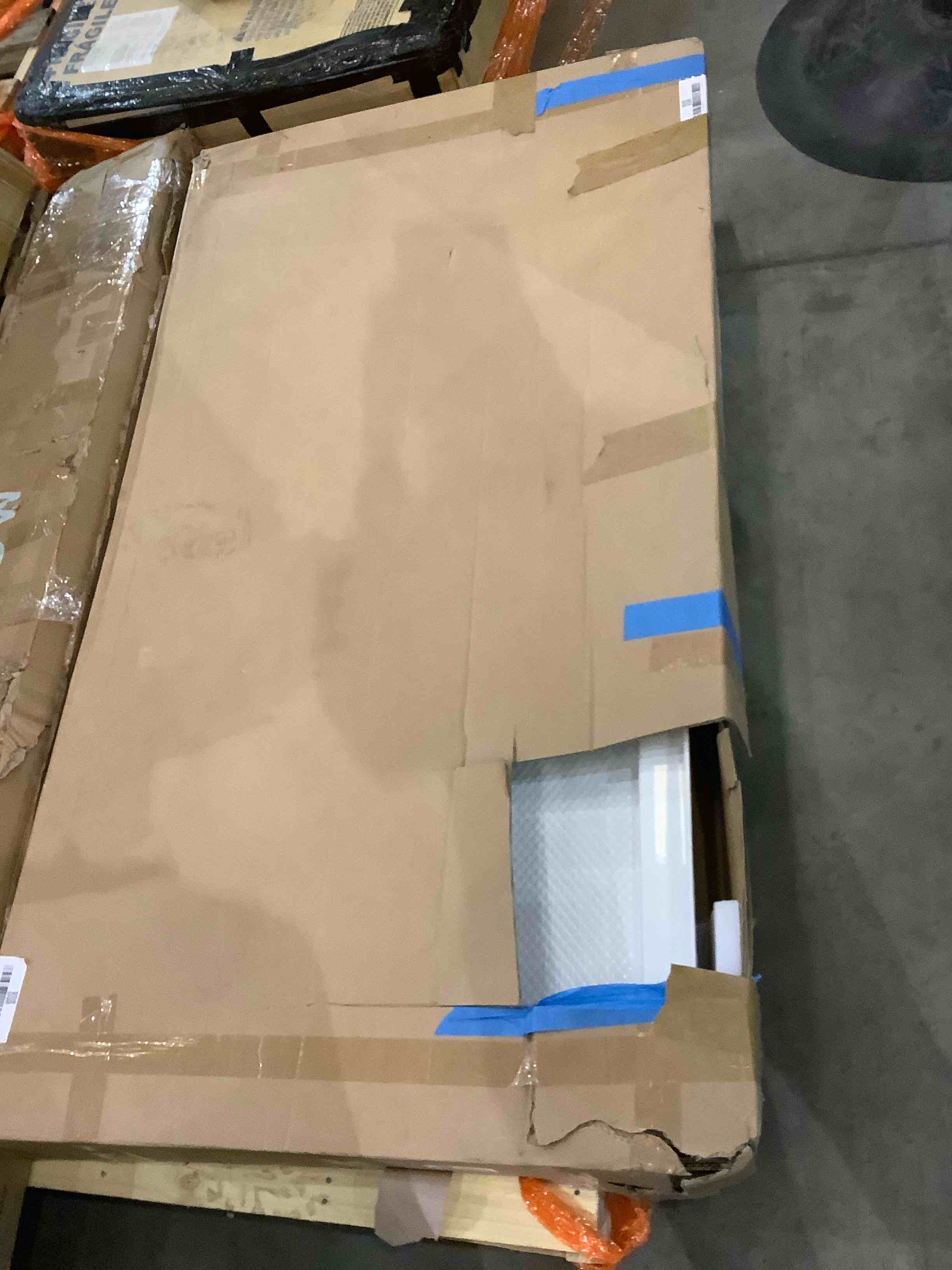 https://s3.amazonaws.com/lotting-images-prod/BargainHunt/BHL00087195_1717418225251.jpeg