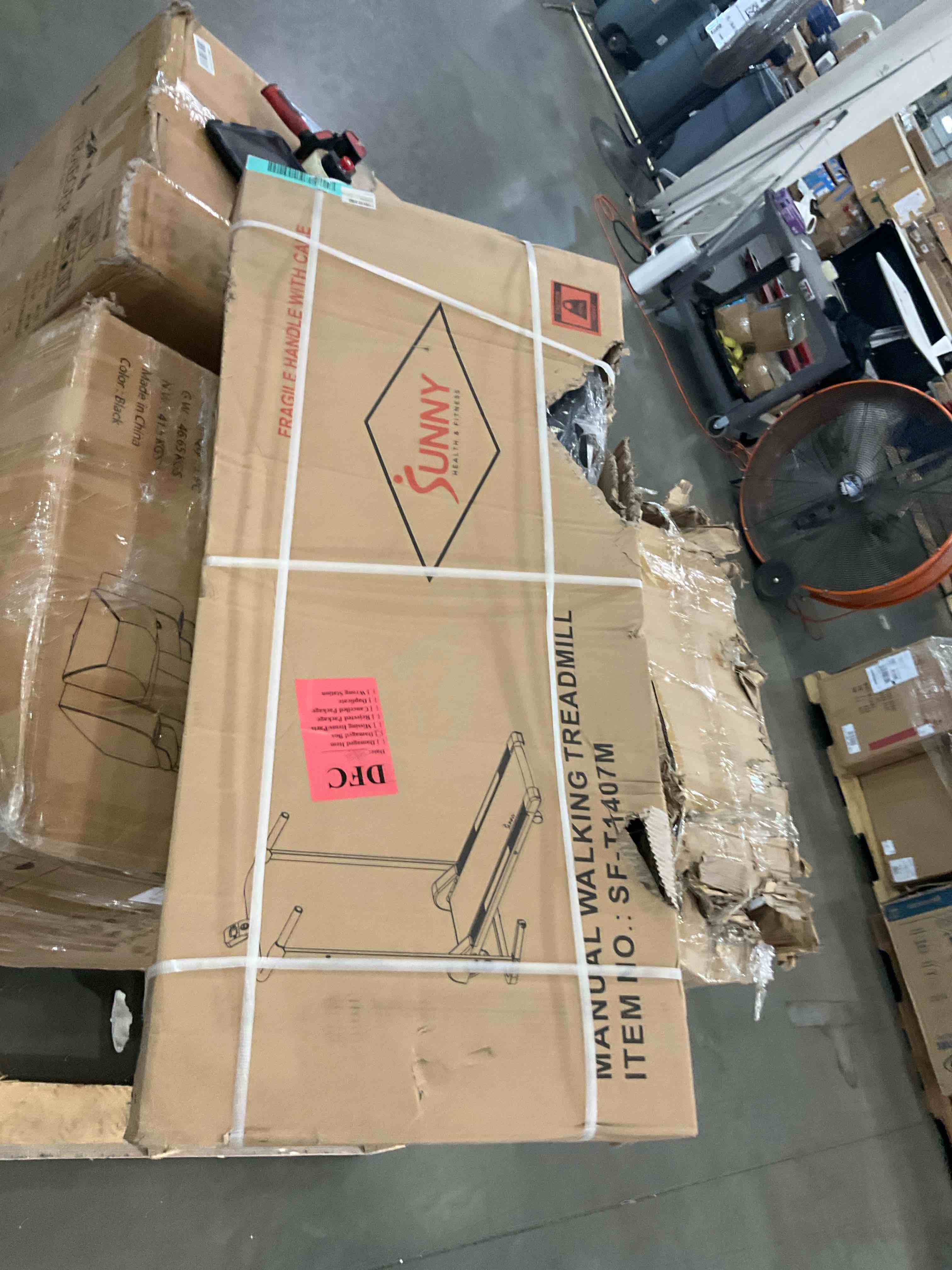 https://s3.amazonaws.com/lotting-images-prod/BargainHunt/BHL00087201_1717503919590.jpeg