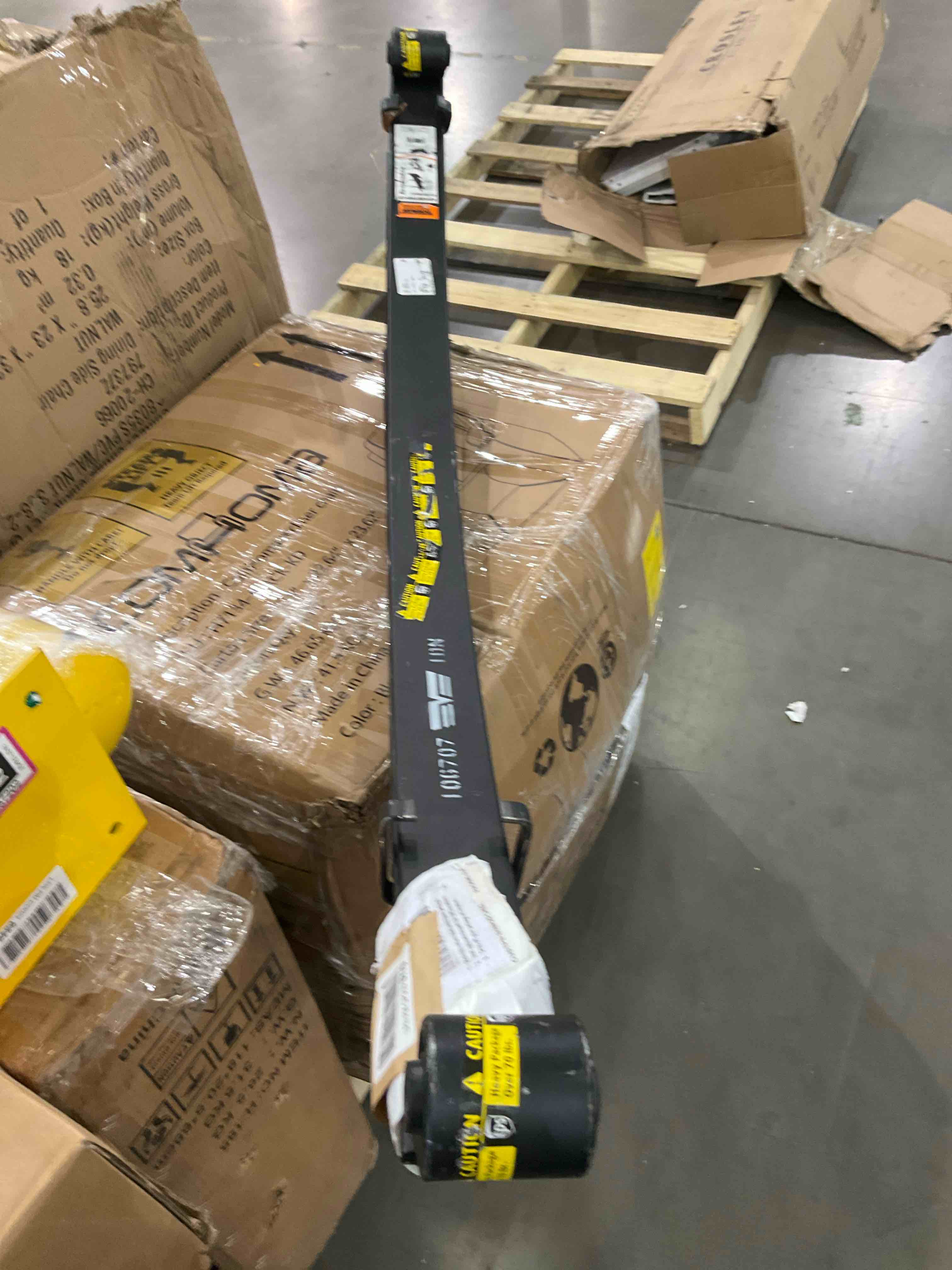 https://s3.amazonaws.com/lotting-images-prod/BargainHunt/BHL00087203_1717504635105.jpeg