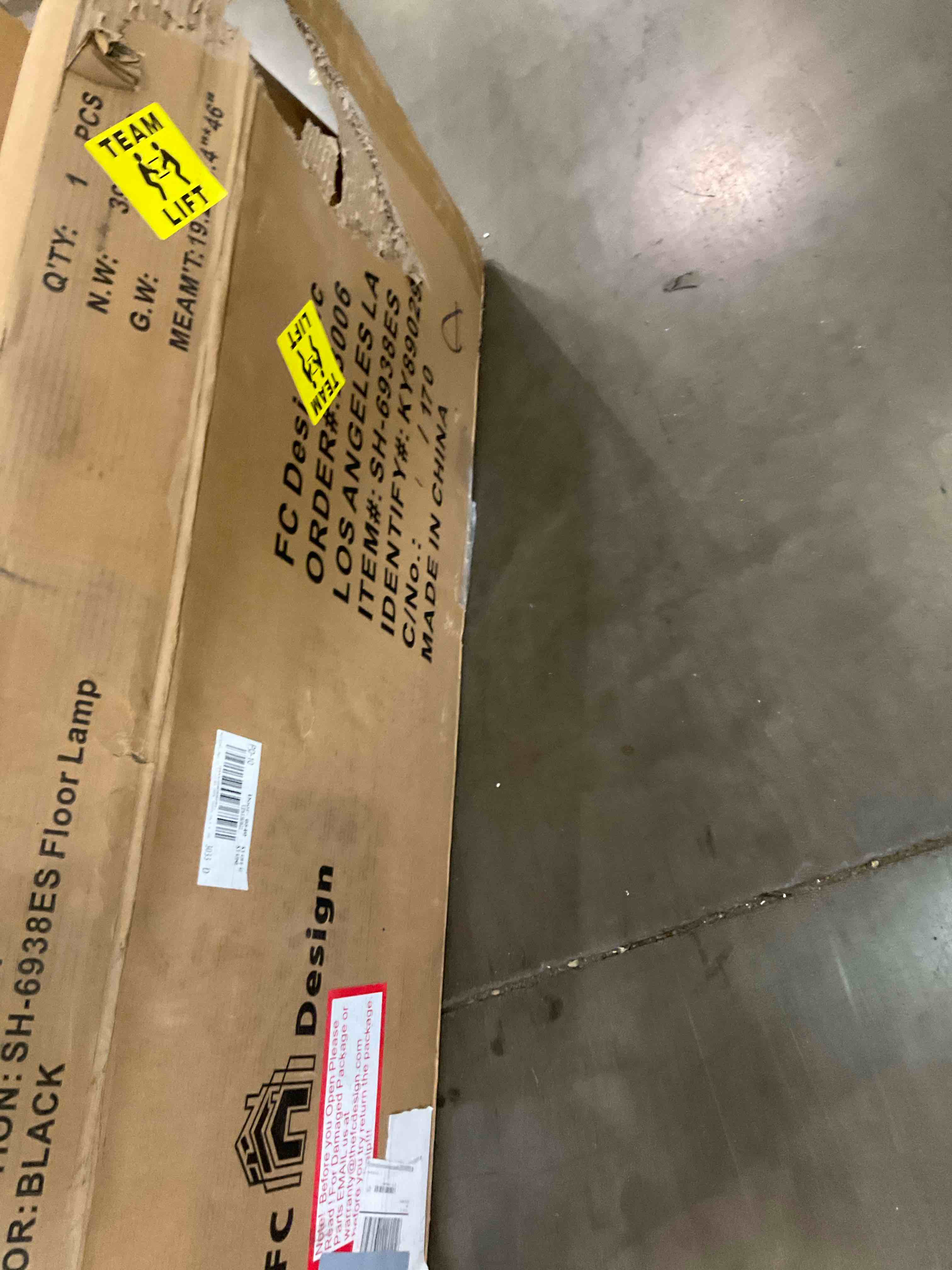 https://s3.amazonaws.com/lotting-images-prod/BargainHunt/BHL00087398_1718885682202.jpeg