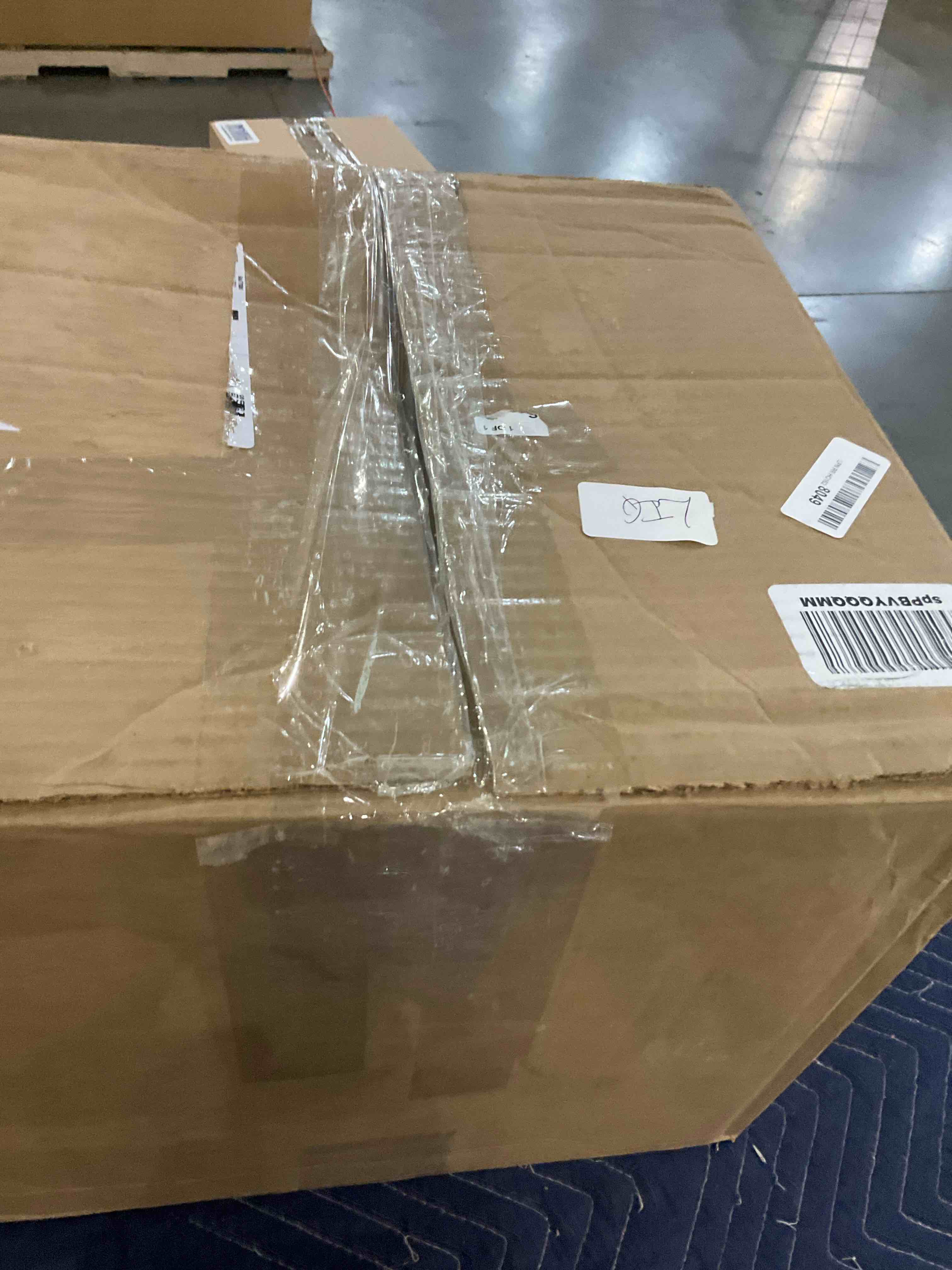 https://s3.amazonaws.com/lotting-images-prod/BargainHunt/BHL00087836_1706792986305.jpeg