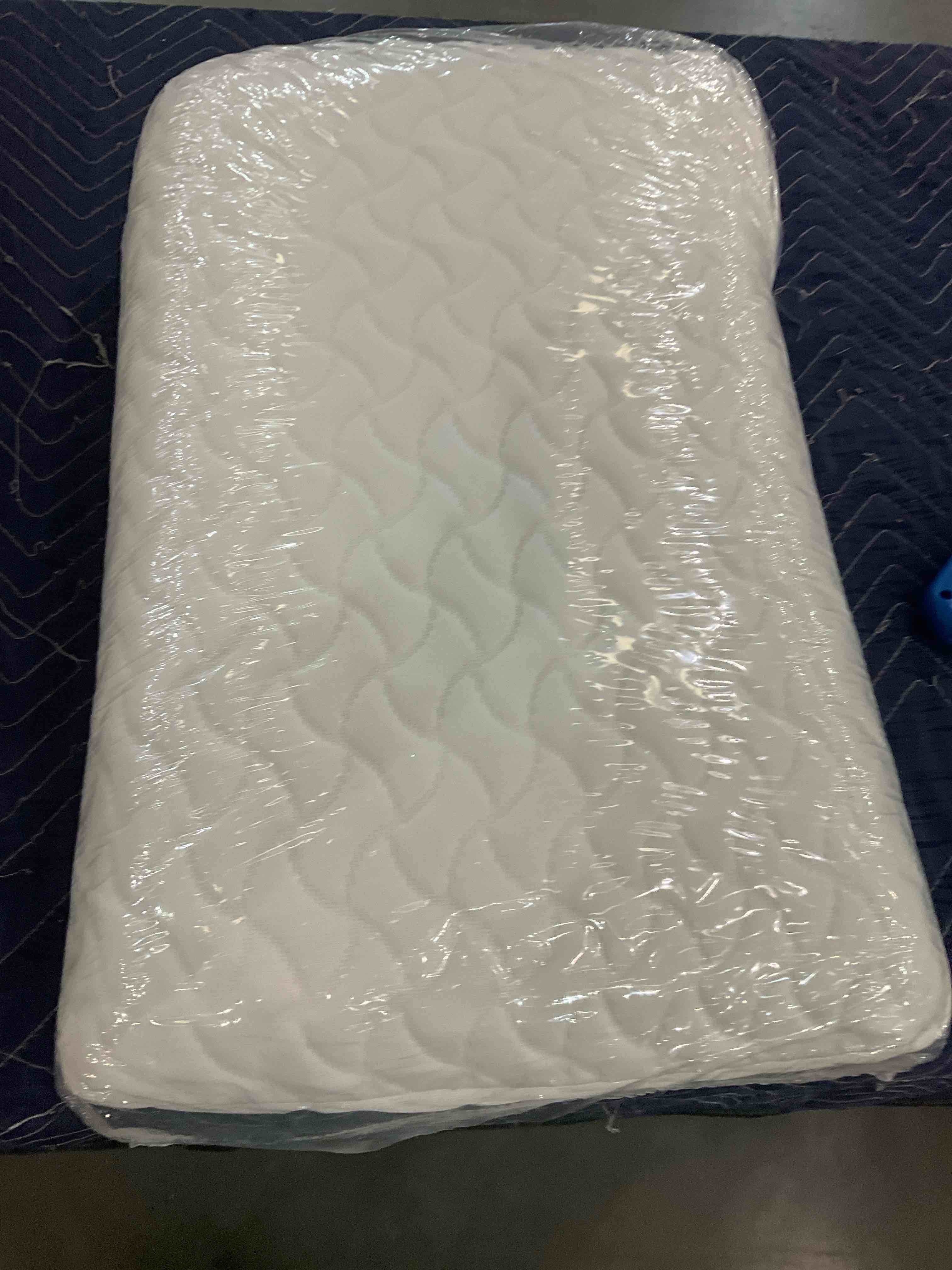https://s3.amazonaws.com/lotting-images-prod/BargainHunt/BHL00087851_1706797322796.jpeg