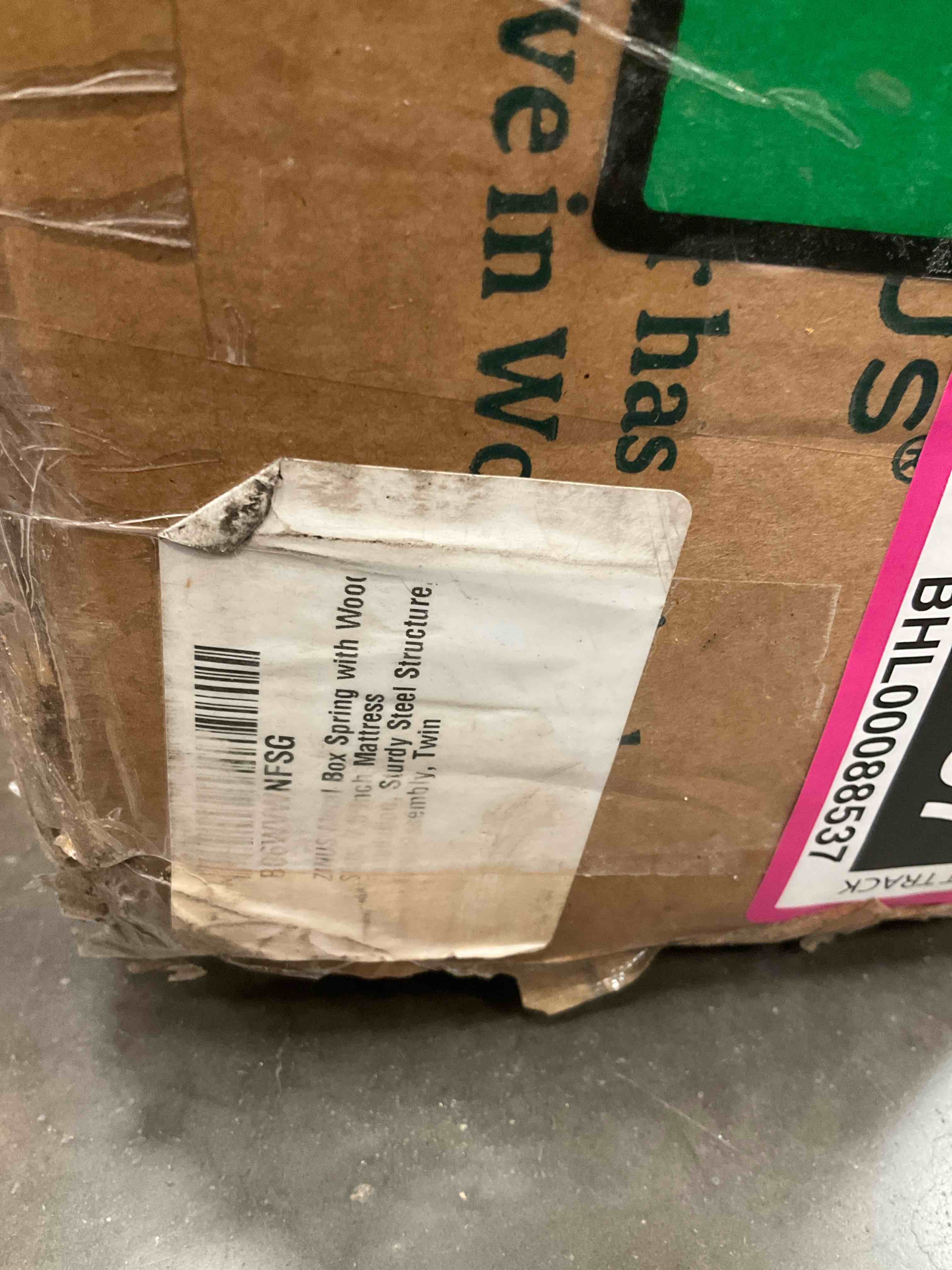 https://s3.amazonaws.com/lotting-images-prod/BargainHunt/BHL00088537_1724247137609.jpeg
