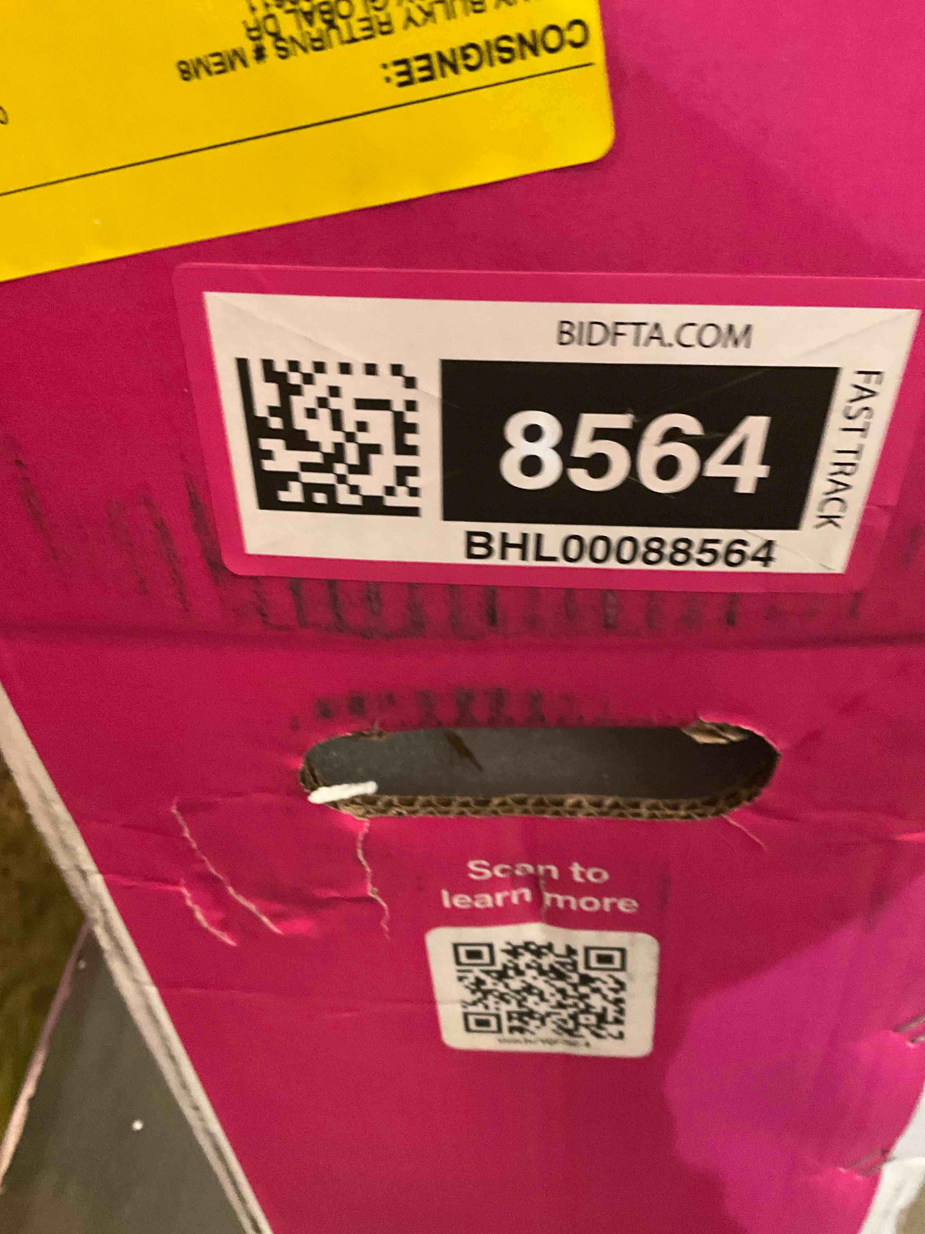 VIZIO 75-inch Quantum Pro 4K QLED 120Hz Smart TV with 1,000 nits Brightness, Dolby Vision, Local Dimming, 240FPS @ 1080p PC Gaming, WiFi 6E, Apple AirPlay, Chromecast Built-in (VQP75C-84, New)