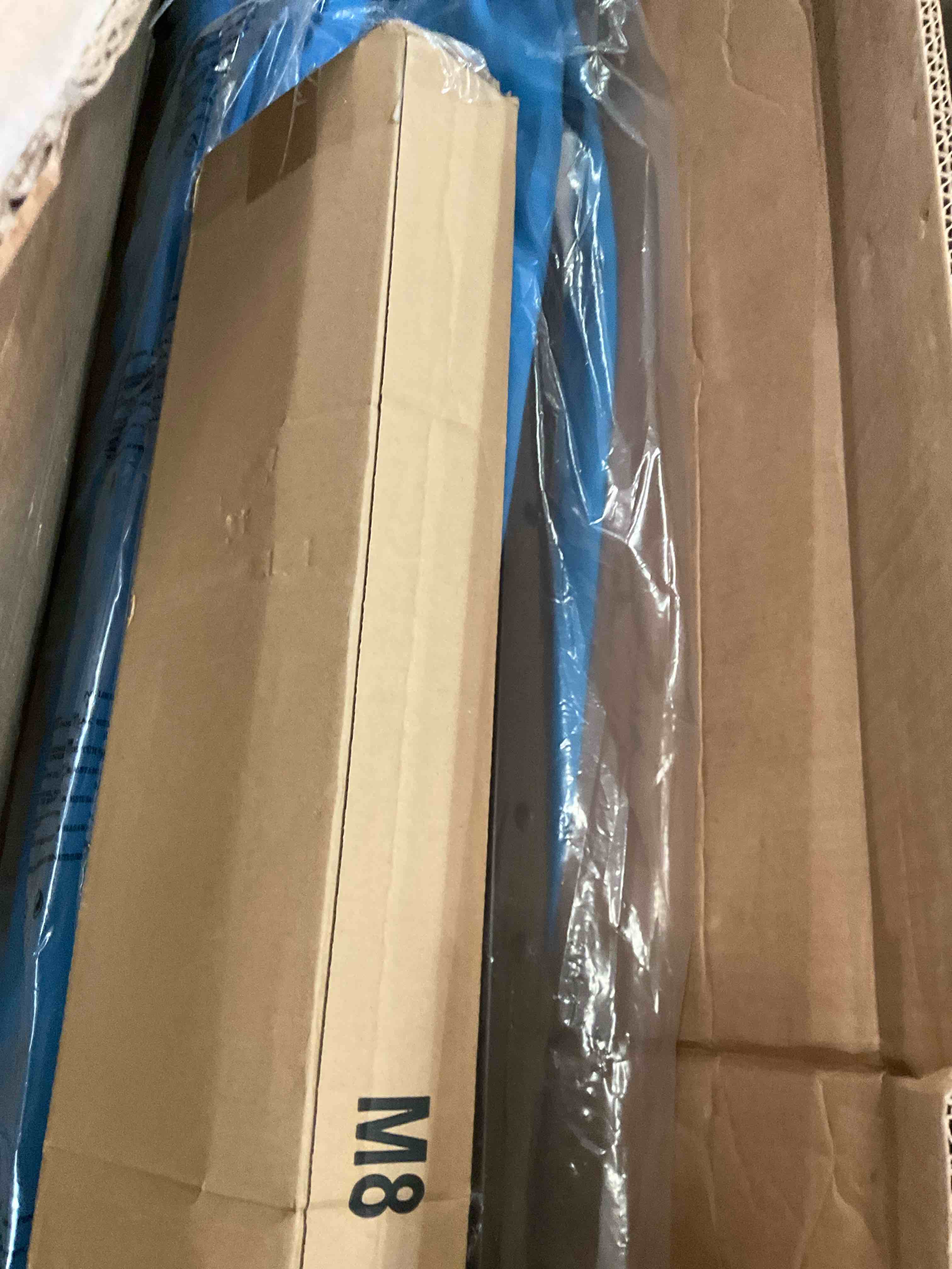 https://s3.amazonaws.com/lotting-images-prod/BargainHunt/BHL00089660_1721840055649.jpeg