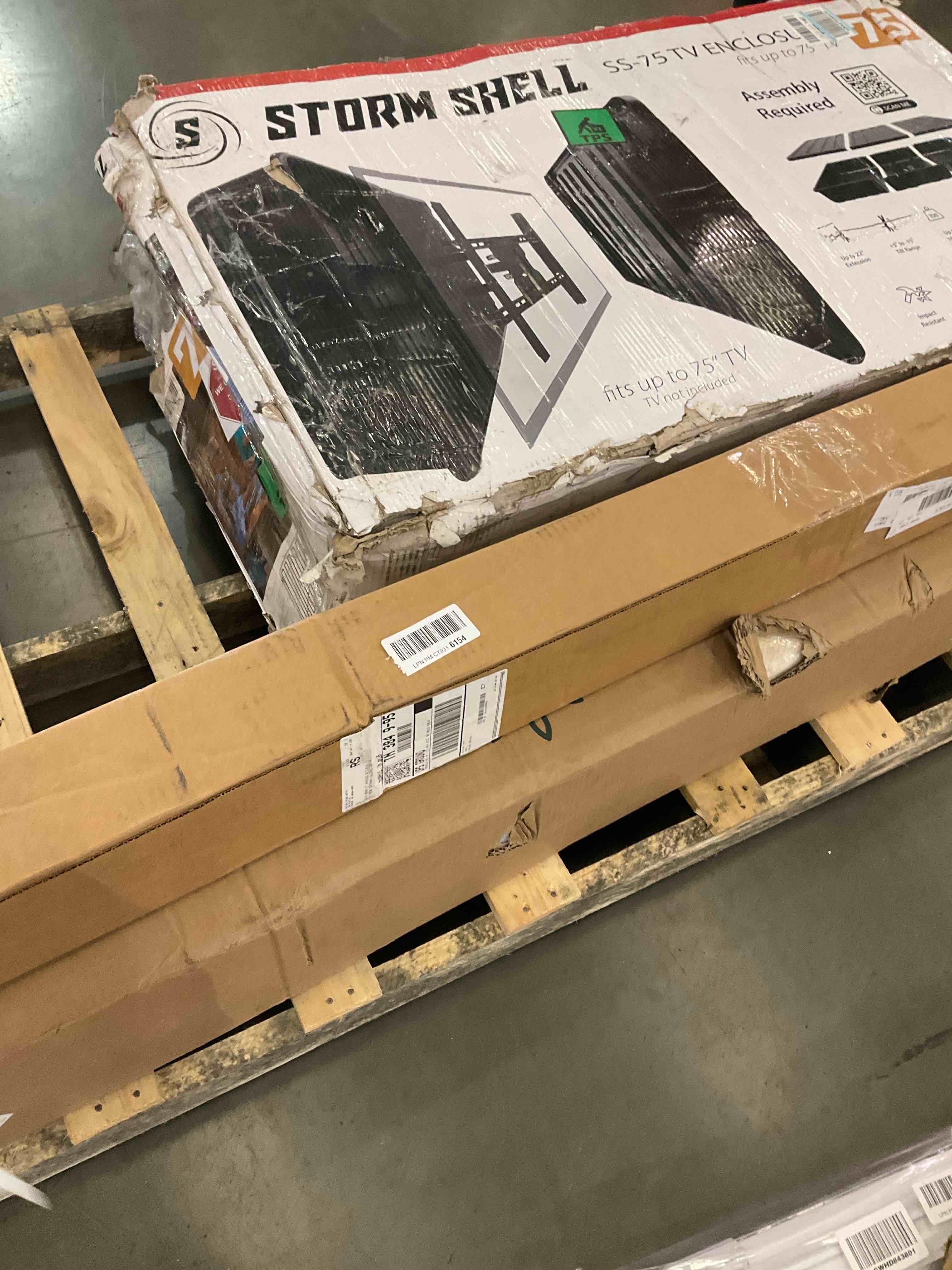 https://s3.amazonaws.com/lotting-images-prod/BargainHunt/BHL00089767_1721918416757.jpeg
