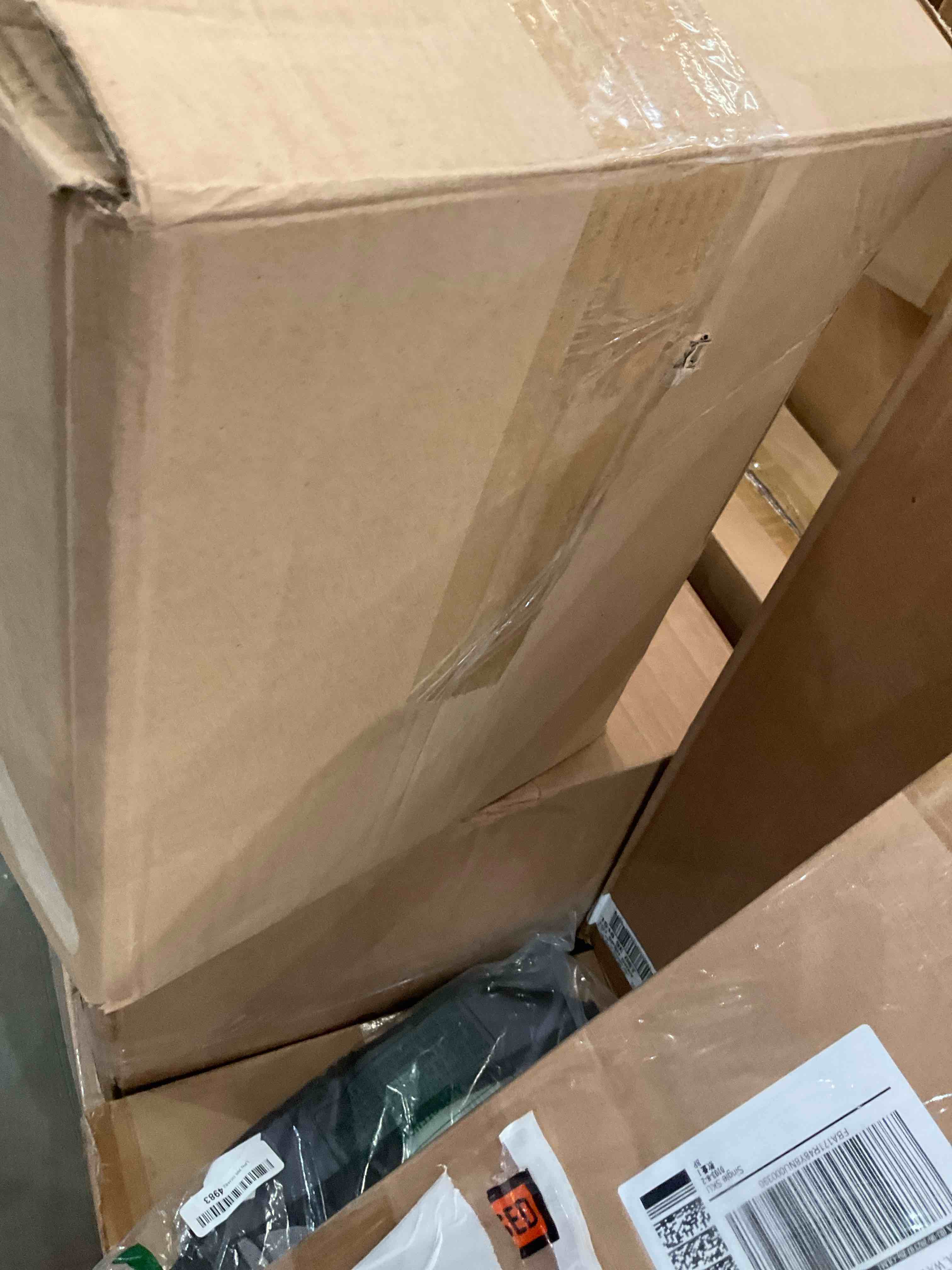 https://s3.amazonaws.com/lotting-images-prod/BargainHunt/BHL00100126_1708455224156.jpeg