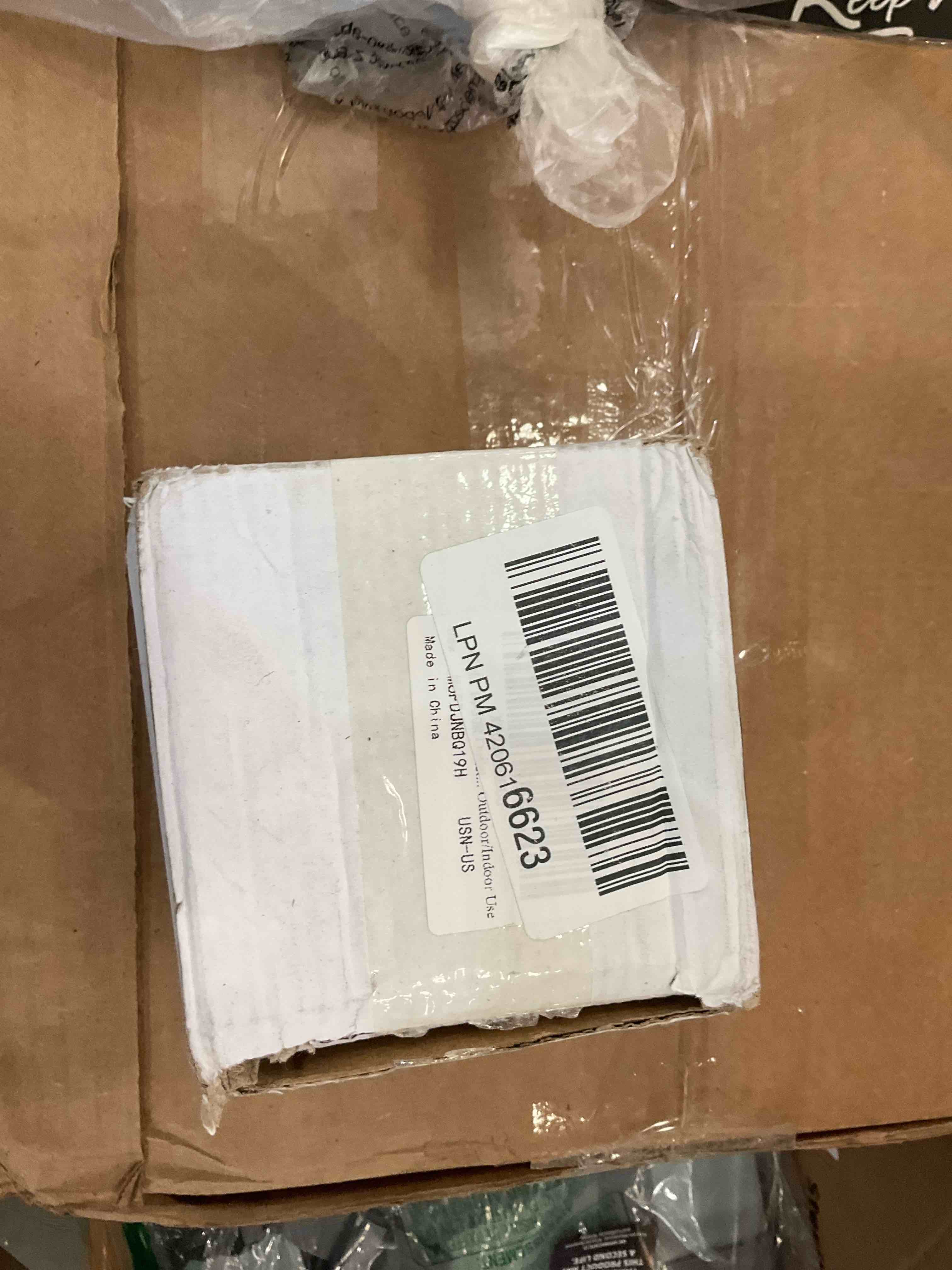 https://s3.amazonaws.com/lotting-images-prod/BargainHunt/BHL00100127_1708456924677.jpeg