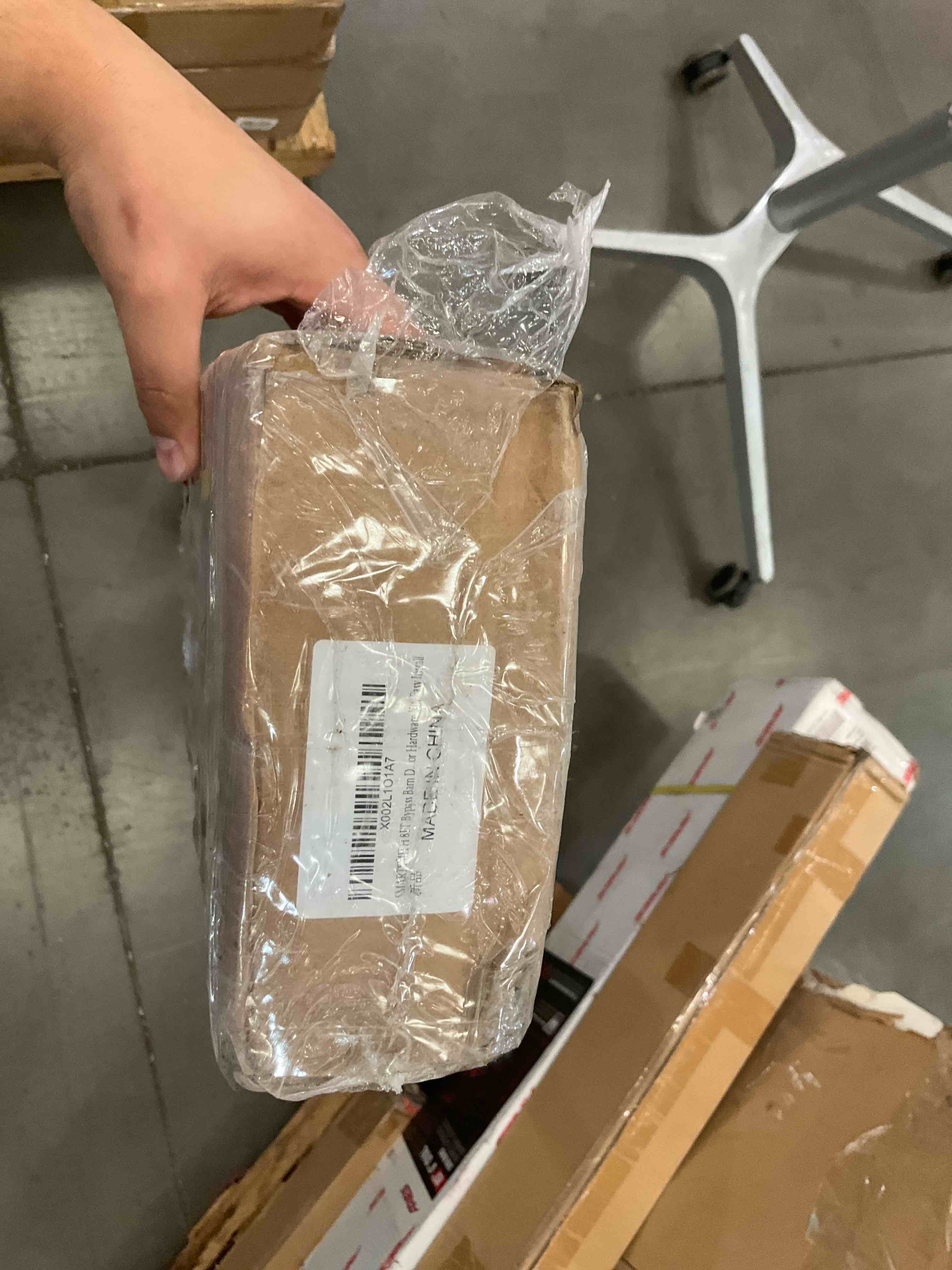 https://s3.amazonaws.com/lotting-images-prod/BargainHunt/BHL00100128_1708457122130.jpeg