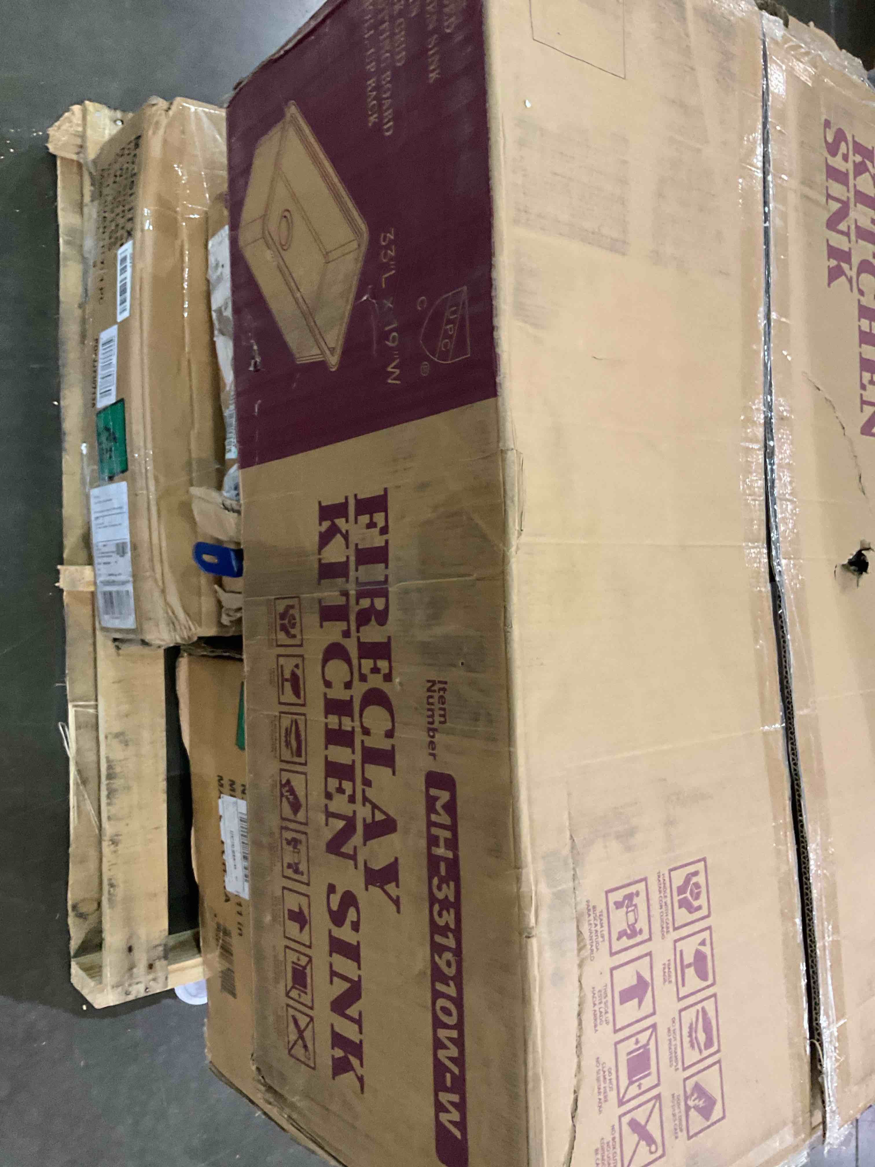 https://s3.amazonaws.com/lotting-images-prod/BargainHunt/BHL00100245_1708607166584.jpeg