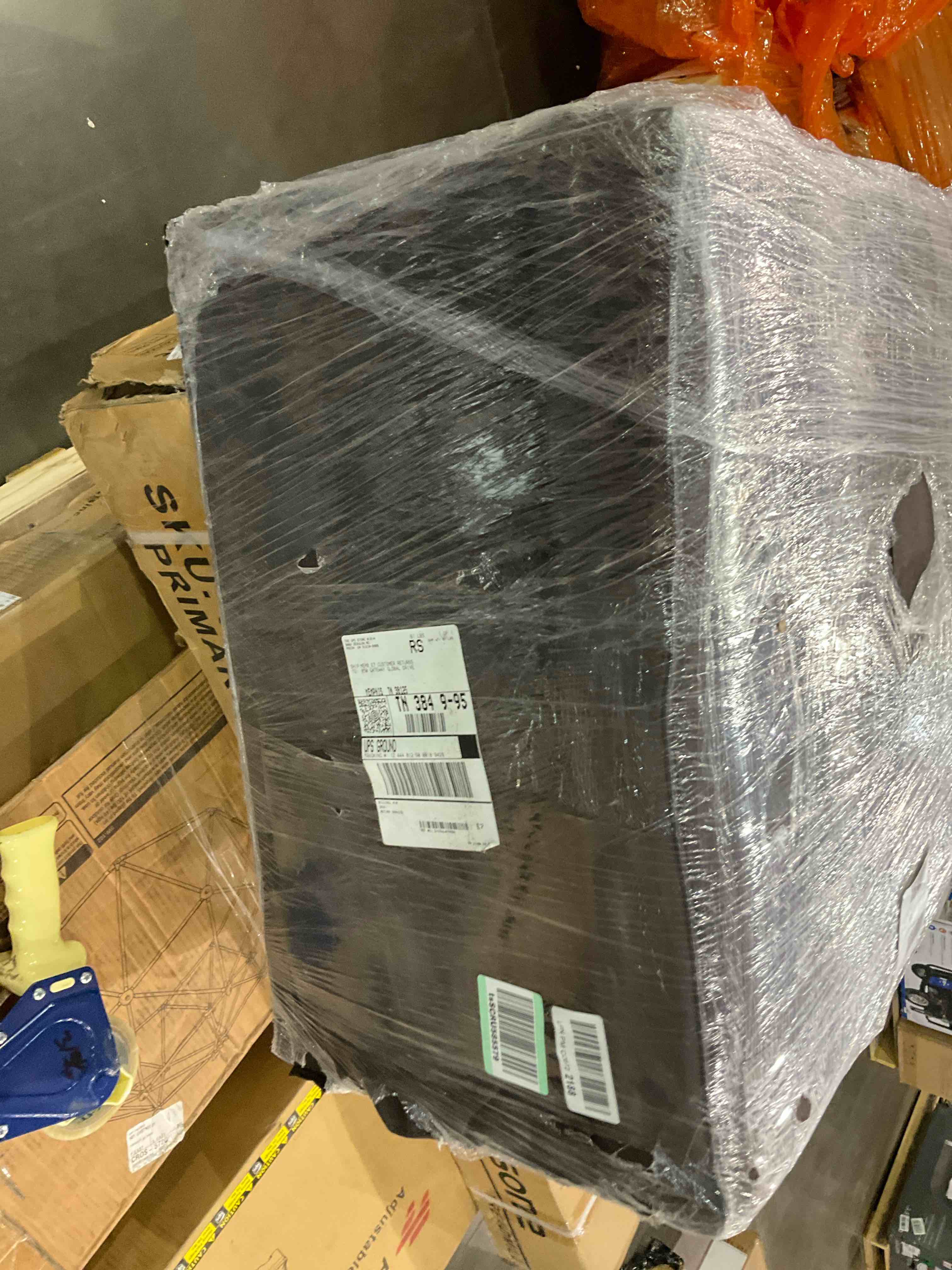 https://s3.amazonaws.com/lotting-images-prod/BargainHunt/BHL00100246_1708607270883.jpeg