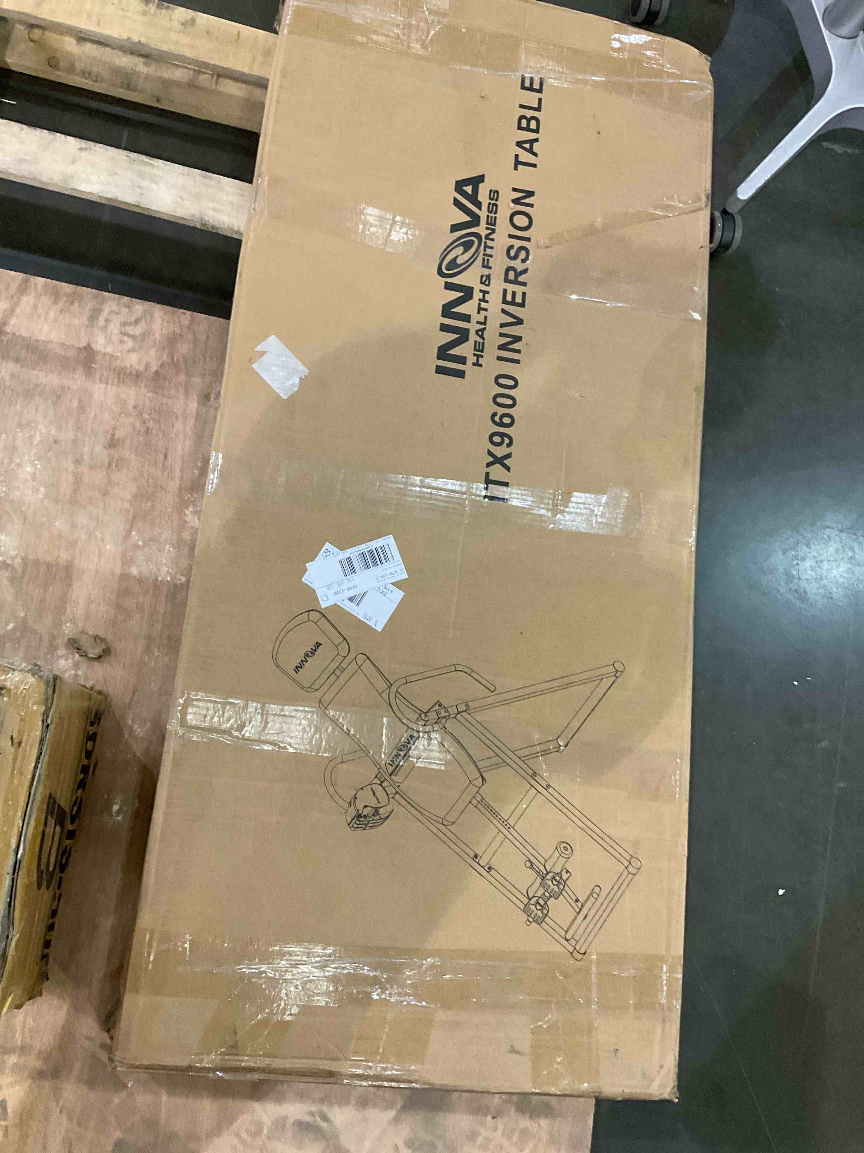 https://s3.amazonaws.com/lotting-images-prod/BargainHunt/BHL00100252_1708608329411.jpeg