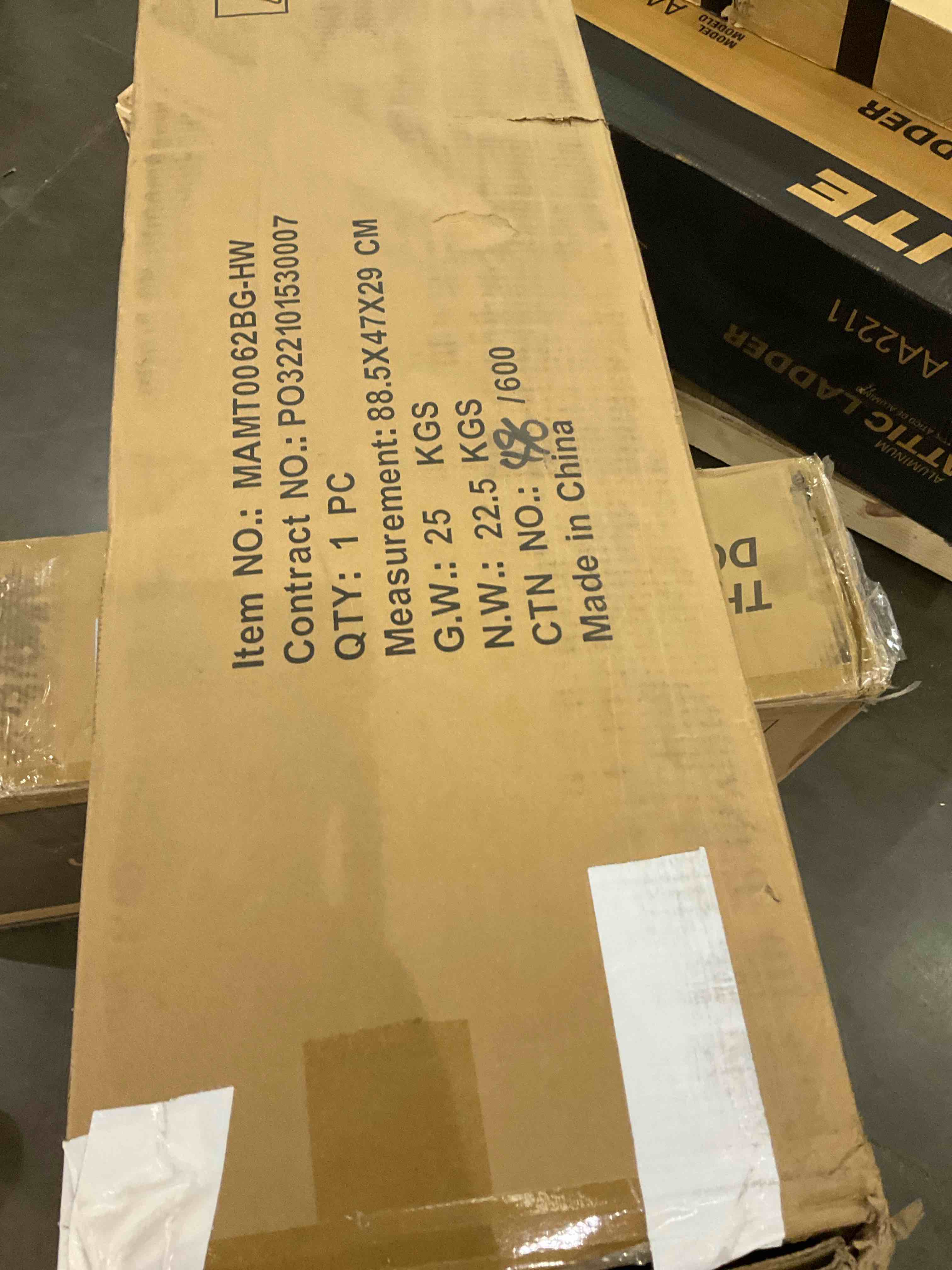 https://s3.amazonaws.com/lotting-images-prod/BargainHunt/BHL00100257_1708609233997.jpeg