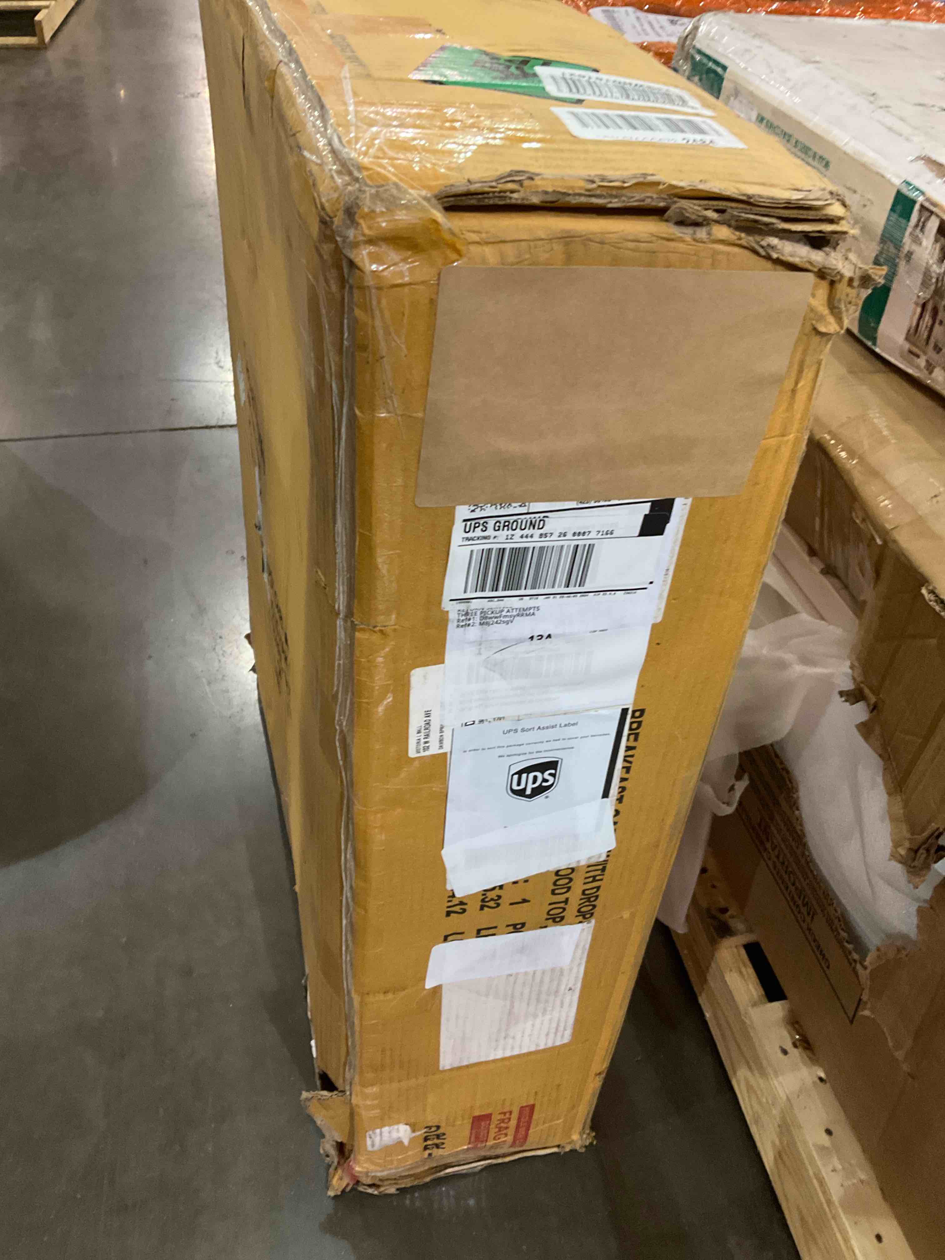https://s3.amazonaws.com/lotting-images-prod/BargainHunt/BHL00100276_1708616584726.jpeg