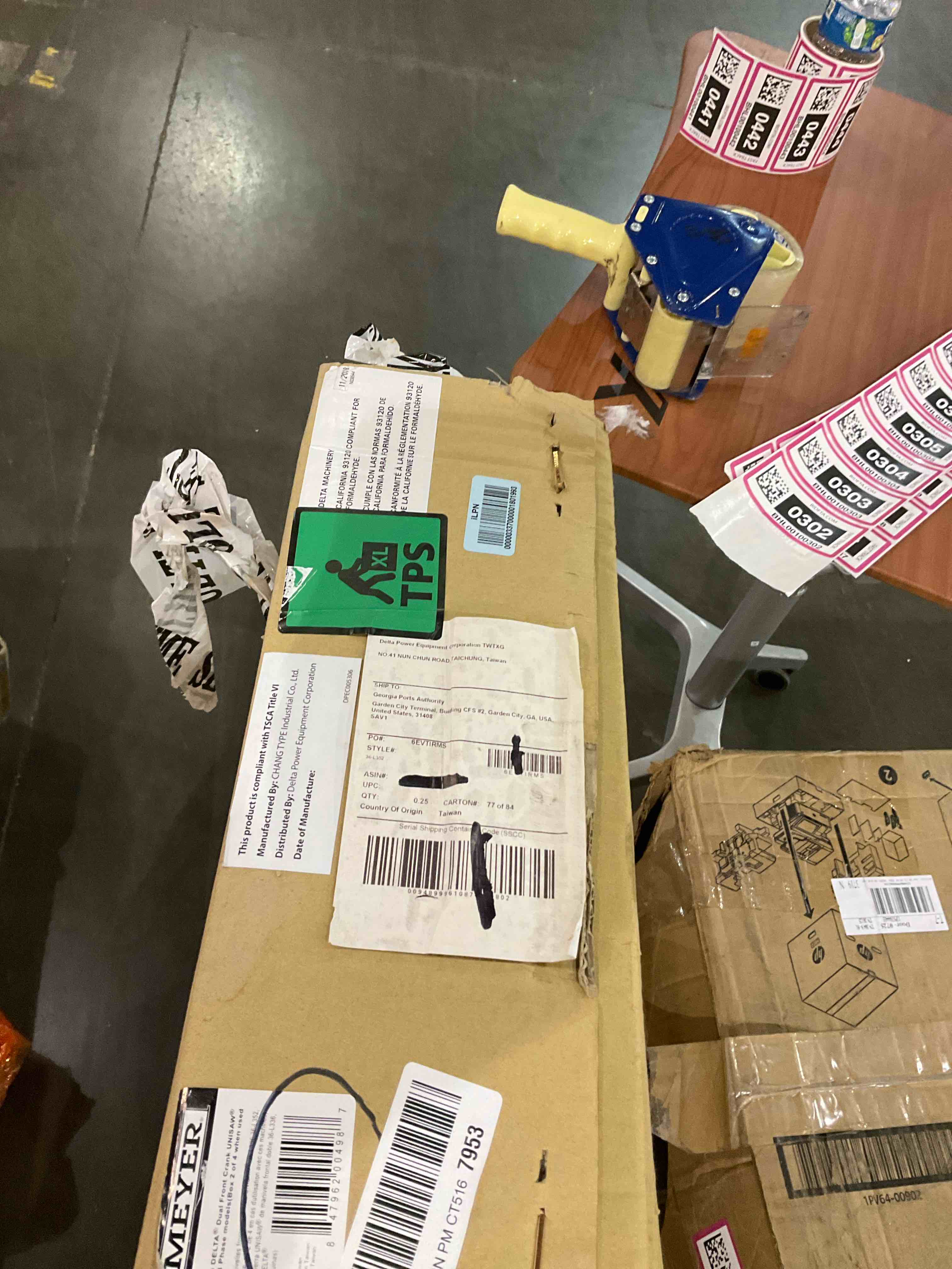https://s3.amazonaws.com/lotting-images-prod/BargainHunt/BHL00100302_1708690715240.jpeg
