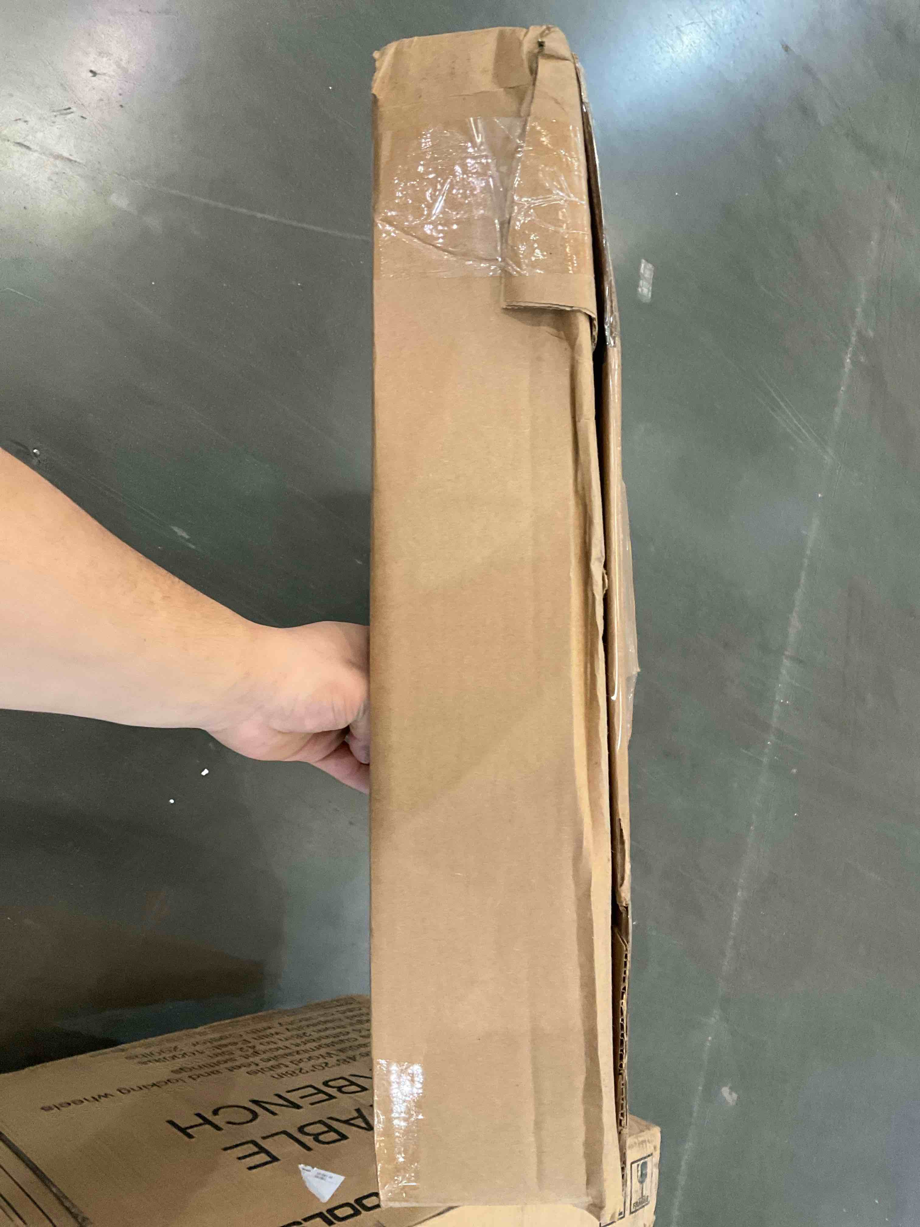 https://s3.amazonaws.com/lotting-images-prod/BargainHunt/BHL00100475_1708966140966.jpeg